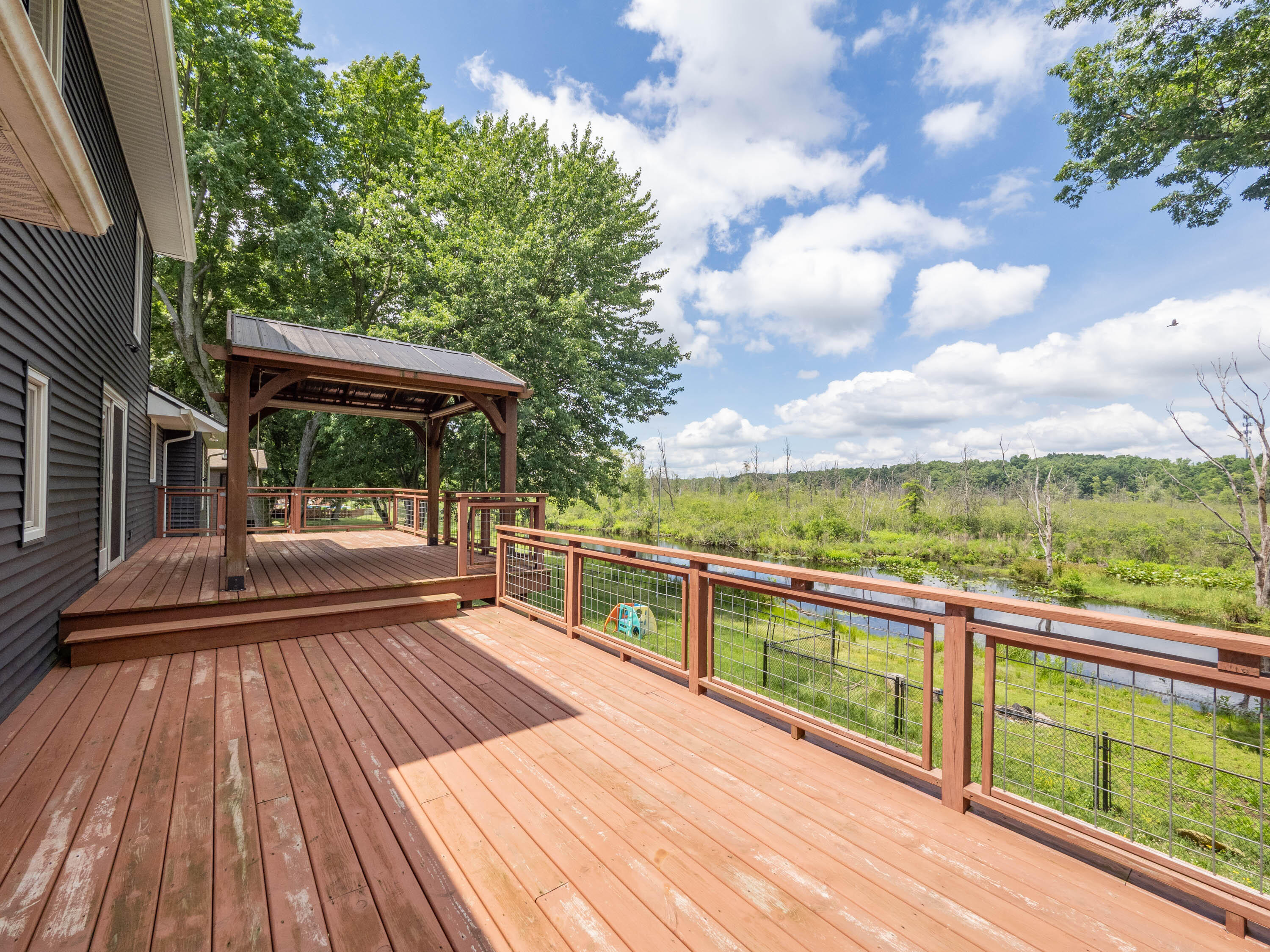 9434 Oakview Drive