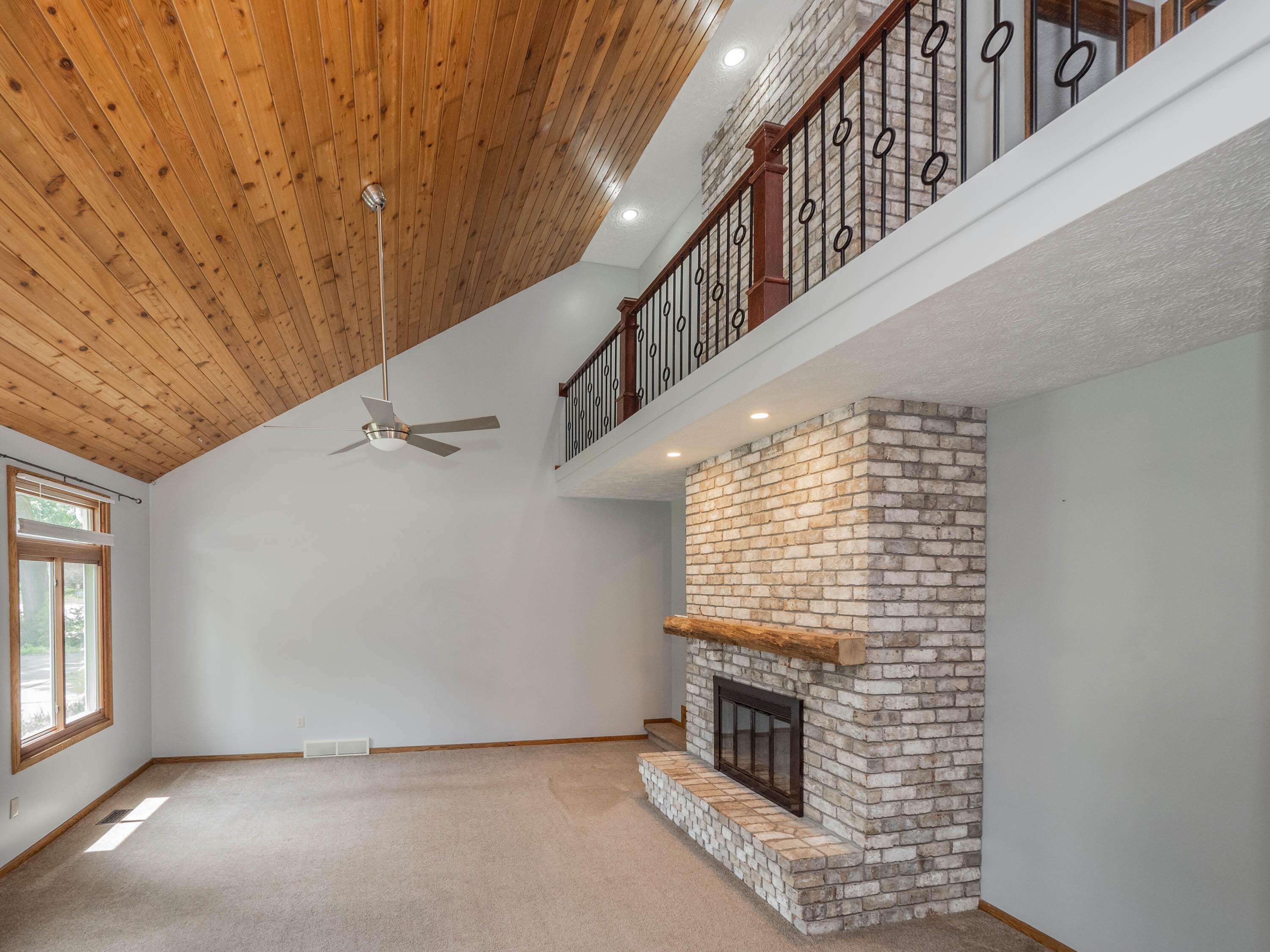 9434 Oakview Drive