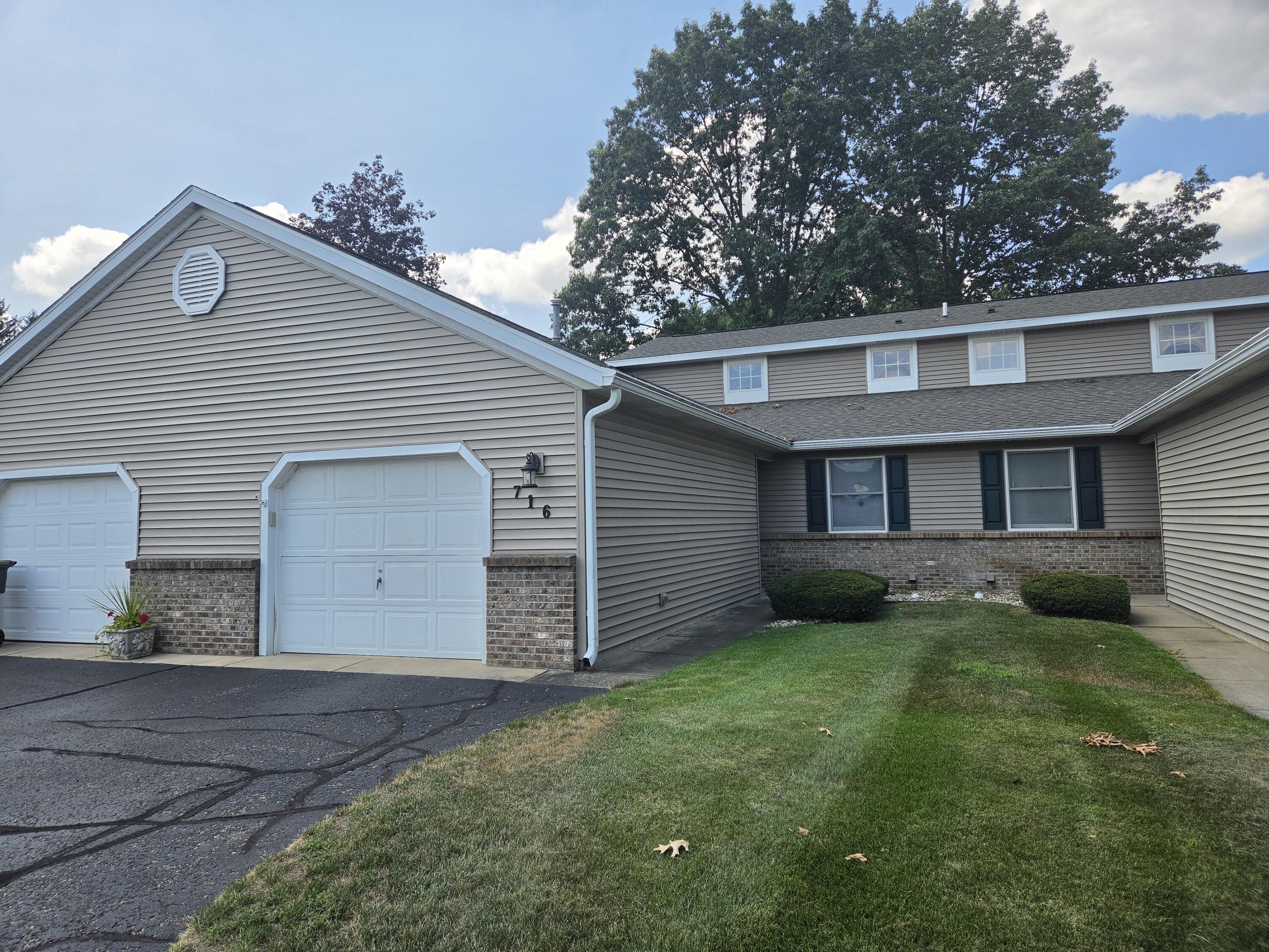 716 Bayberry Lane