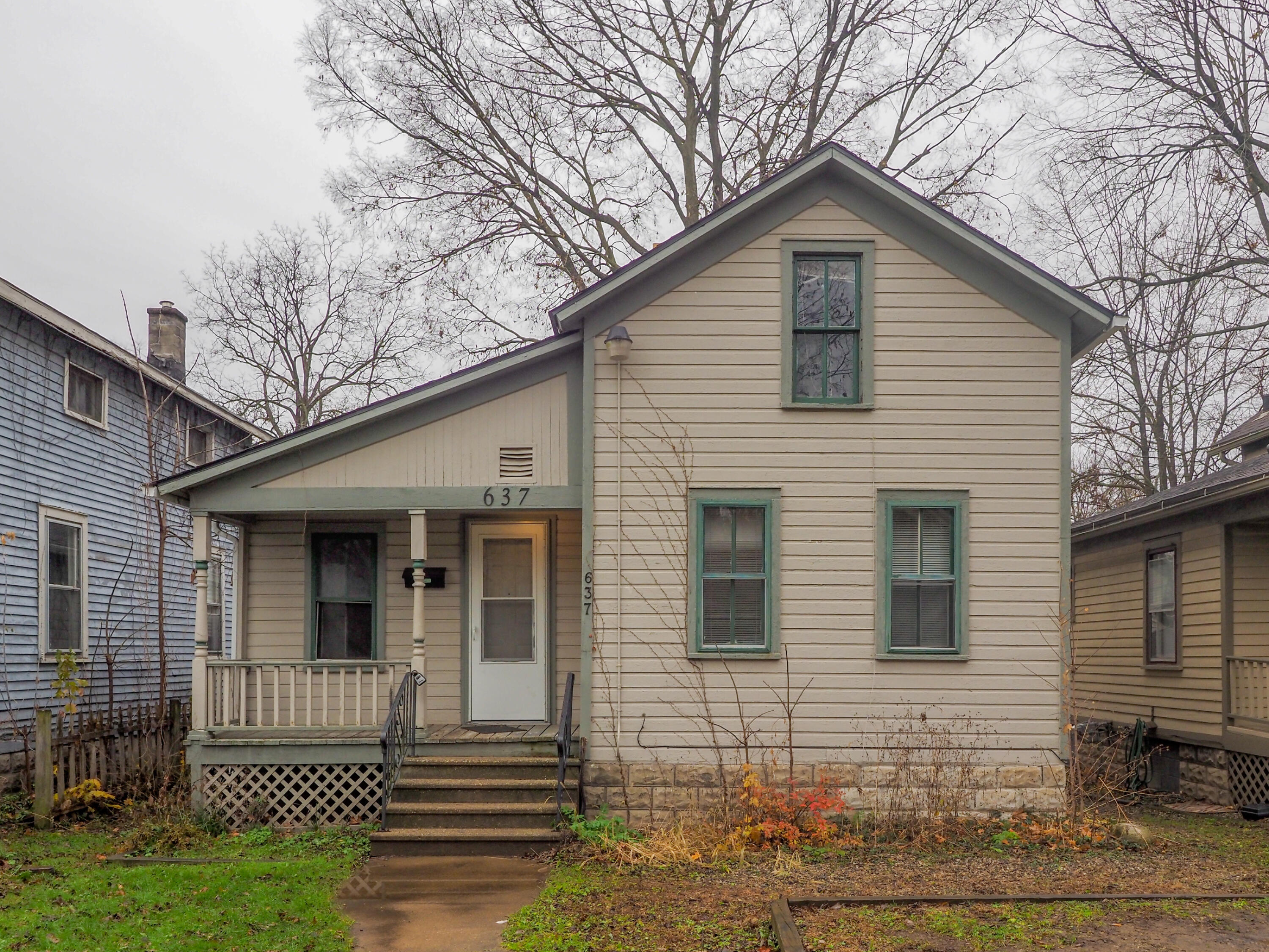 637 Davis Street