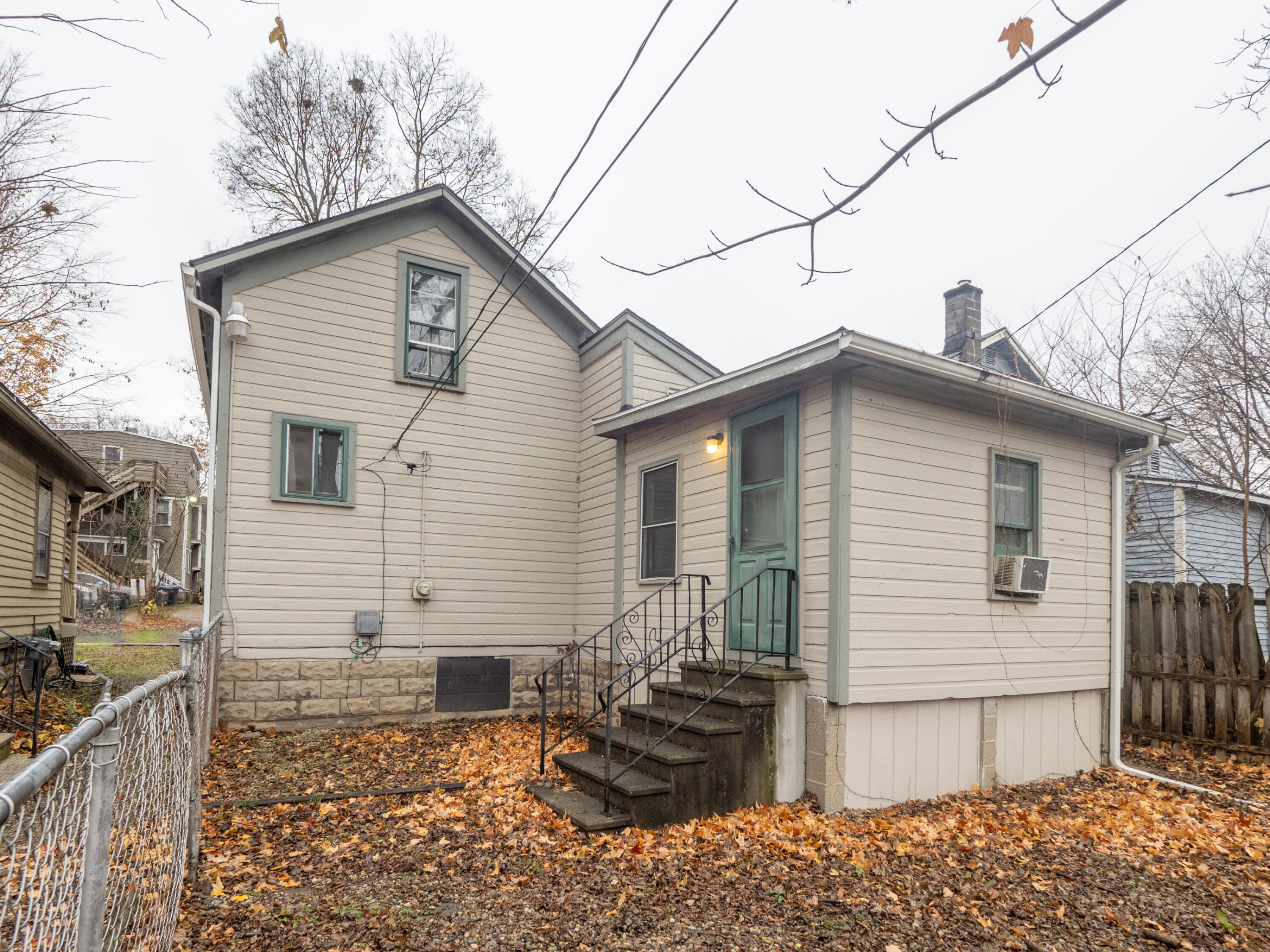 637 Davis Street