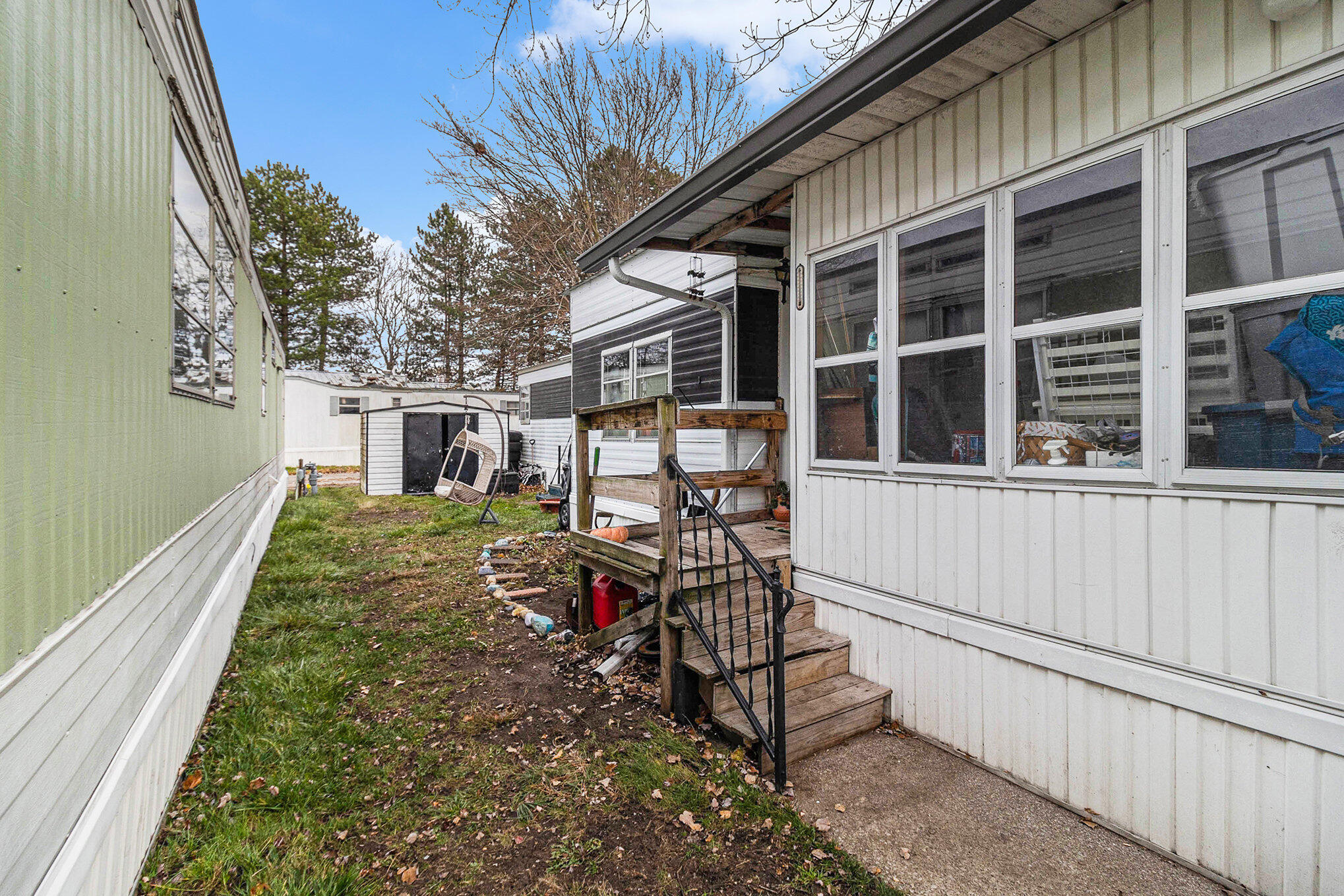 3527 Hoyt Street 81