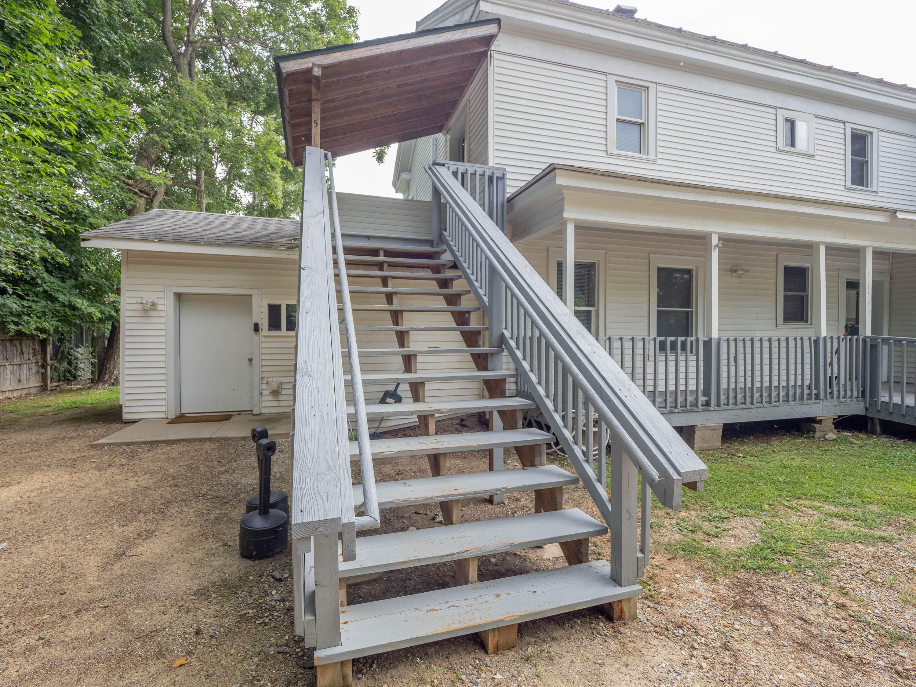 621 Oak Street