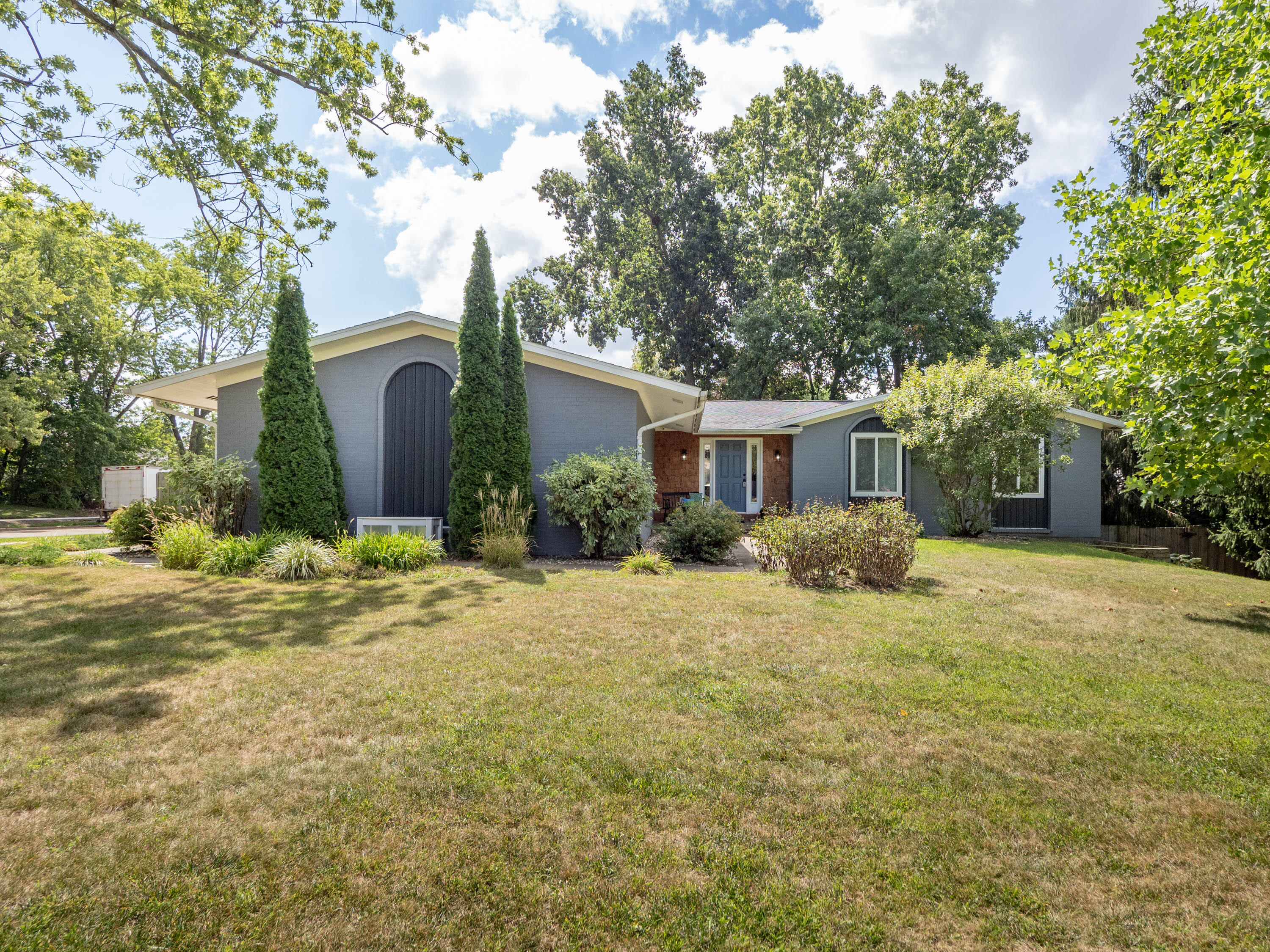 3125 Coachlite Avenue