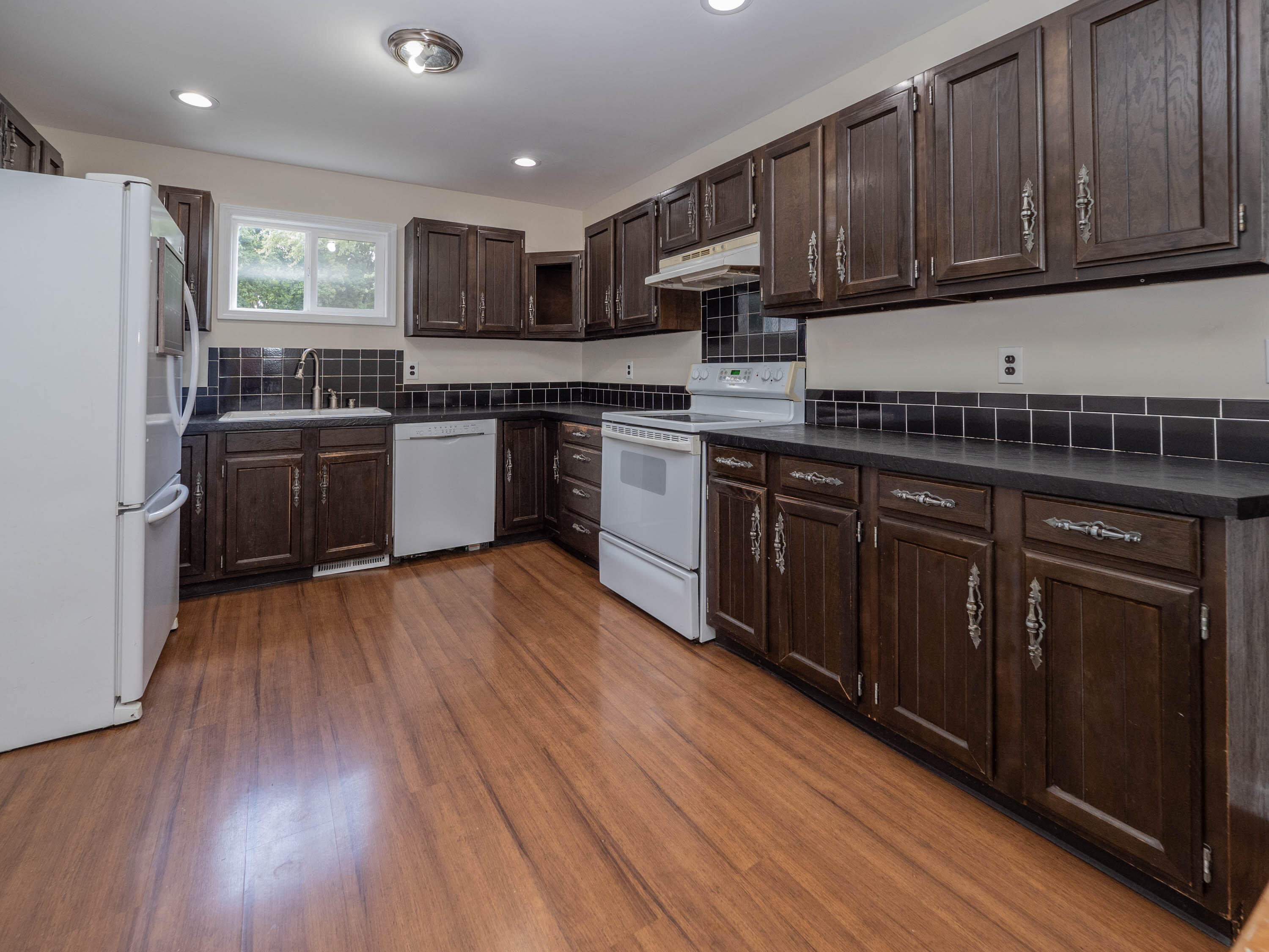 3125 Coachlite Avenue