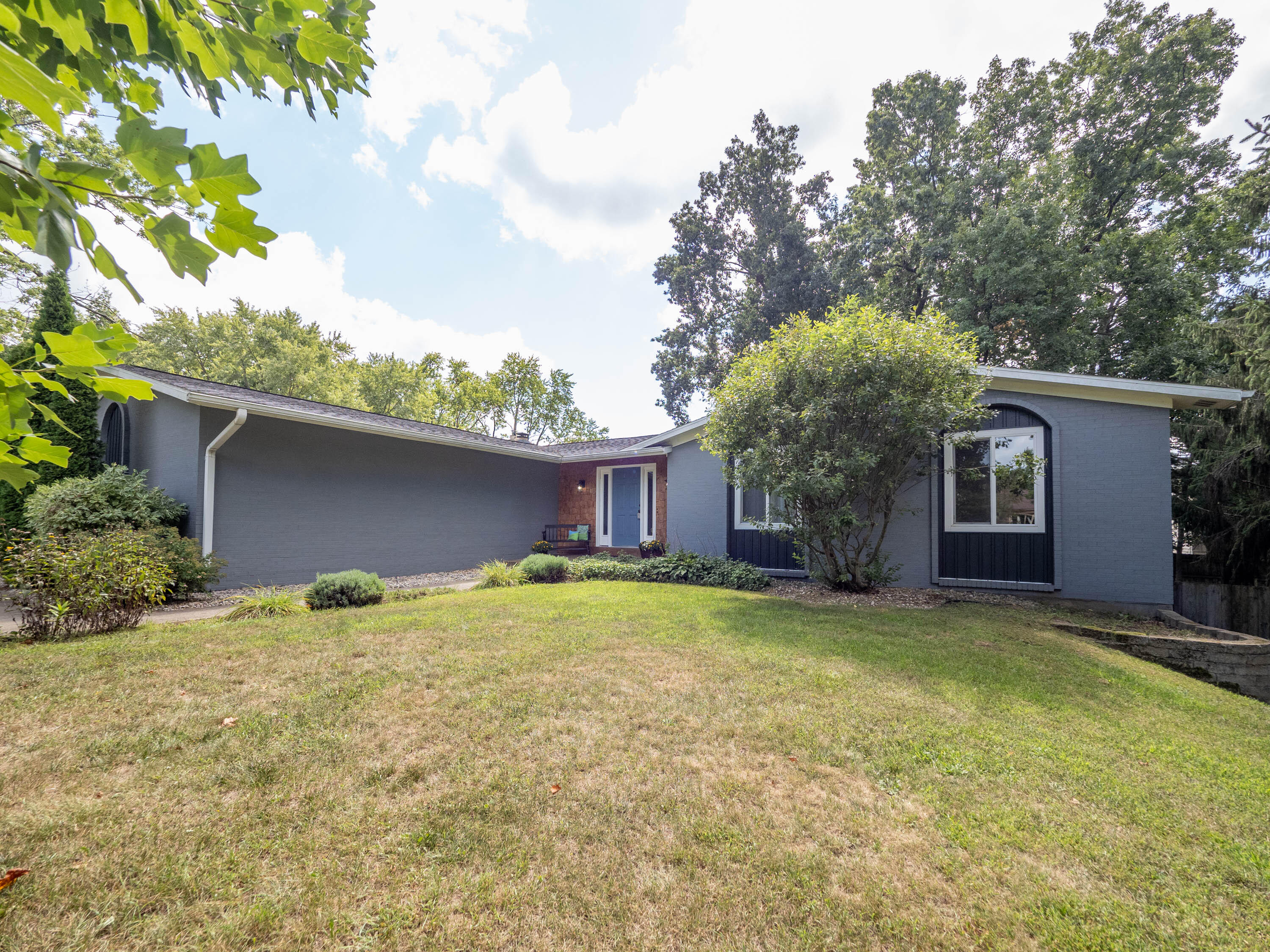 3125 Coachlite Avenue