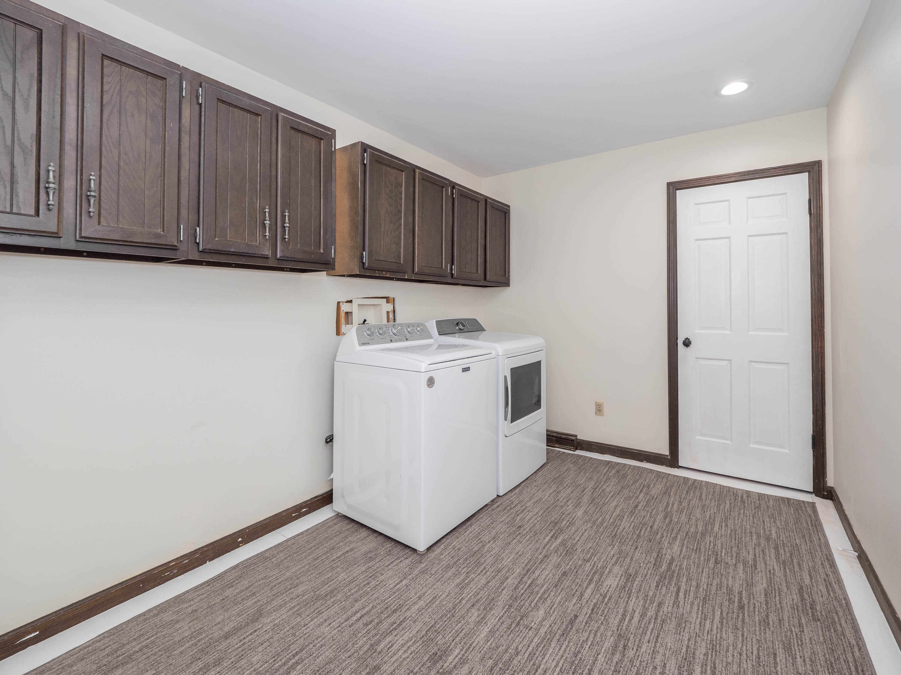 3125 Coachlite Avenue