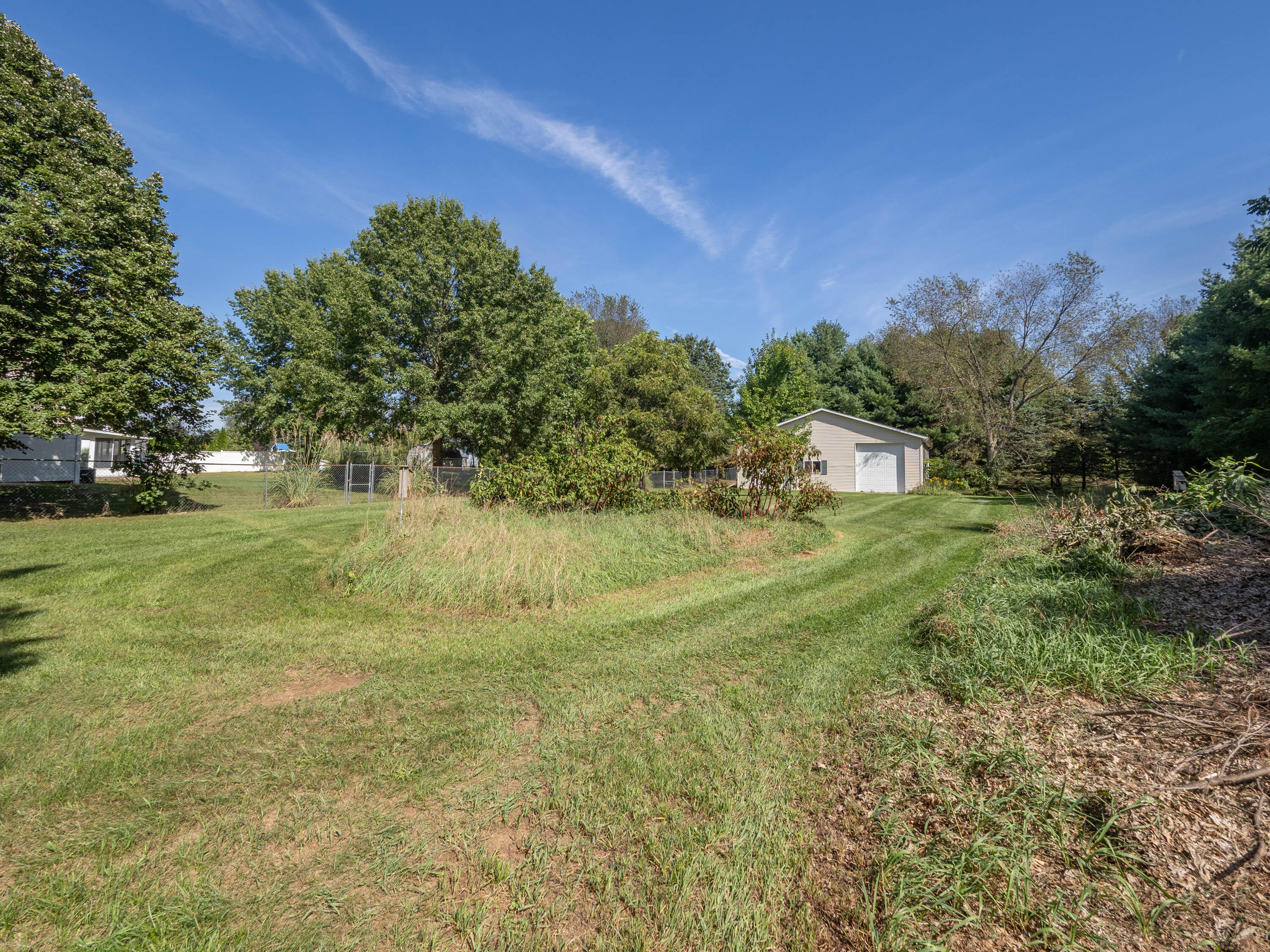 425 Walden Drive Lot w/barn