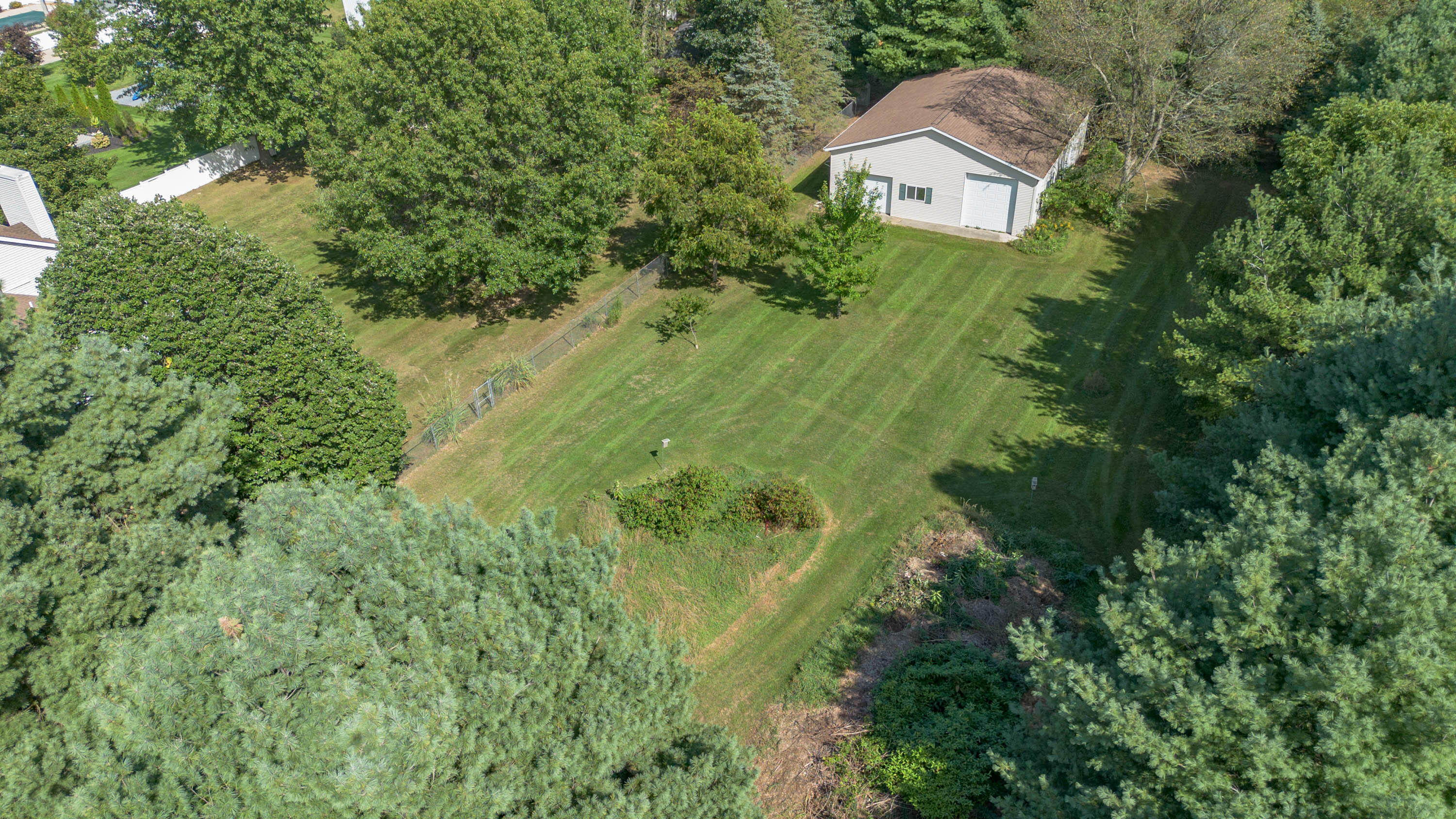 425 Walden Drive Lot w/barn
