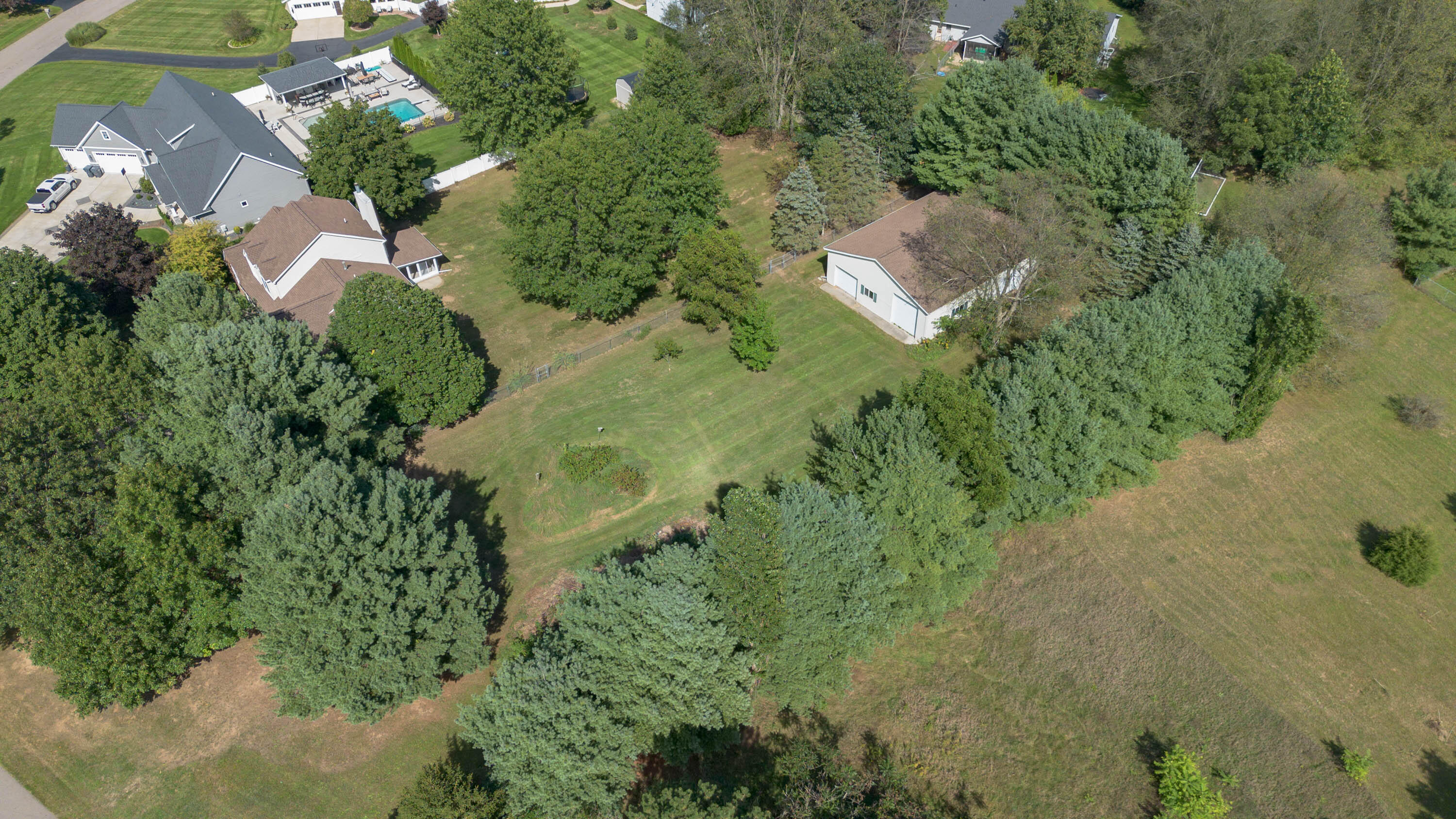 425 Walden Drive Lot w/barn