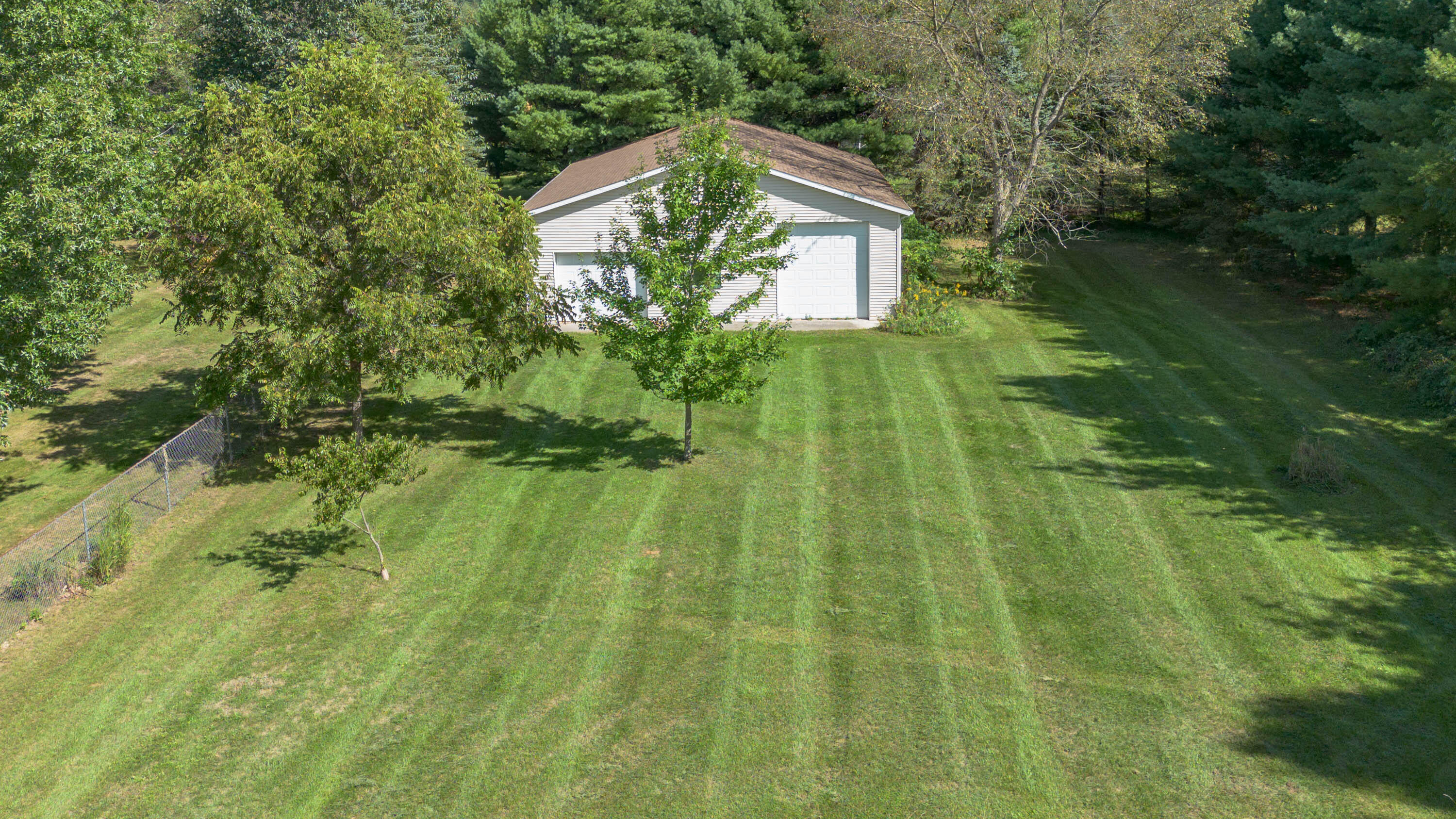 425 Walden Drive Lot w/barn
