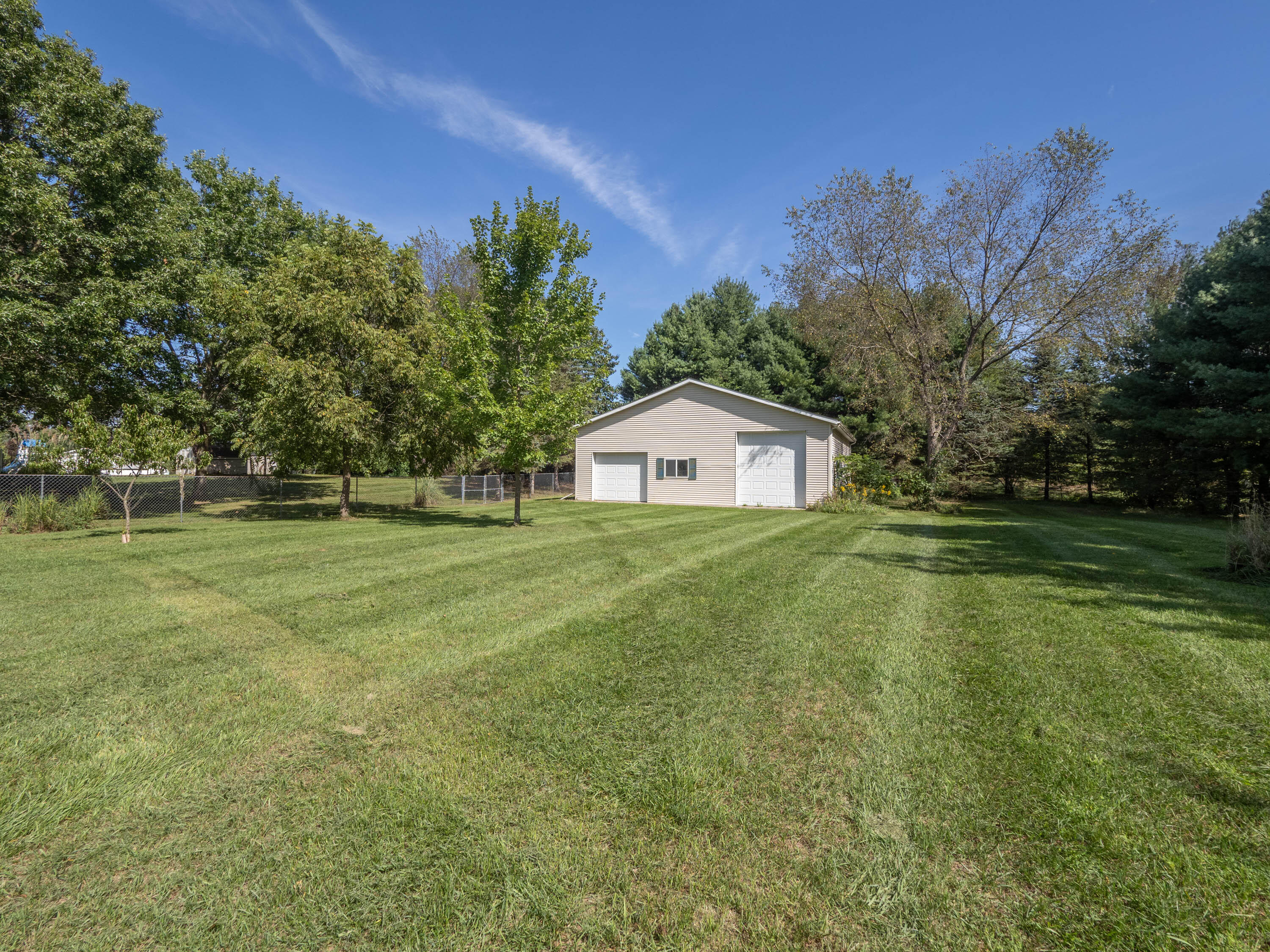 425 Walden Drive Lot w/barn