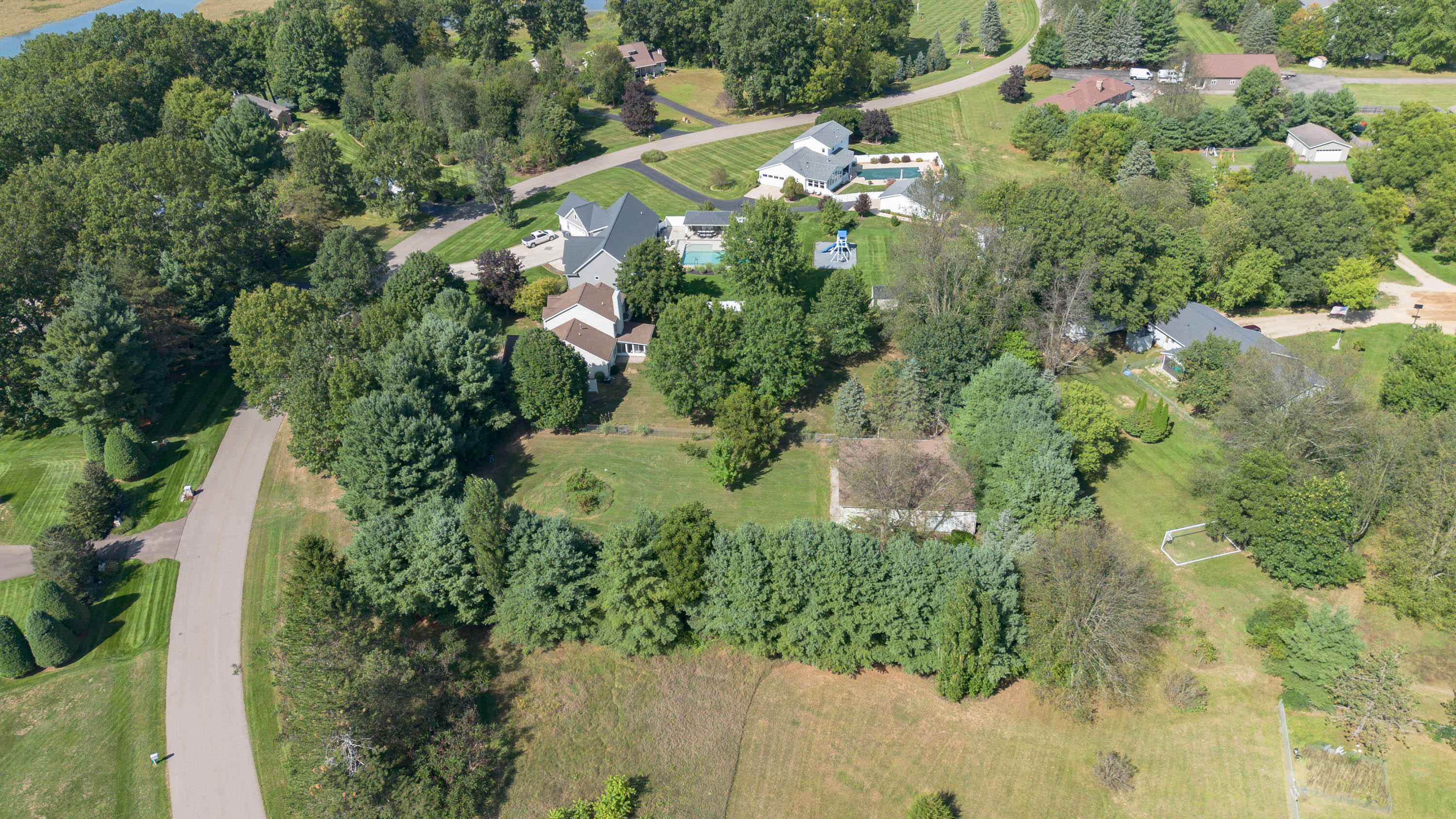 425 Walden Drive Lot w/barn