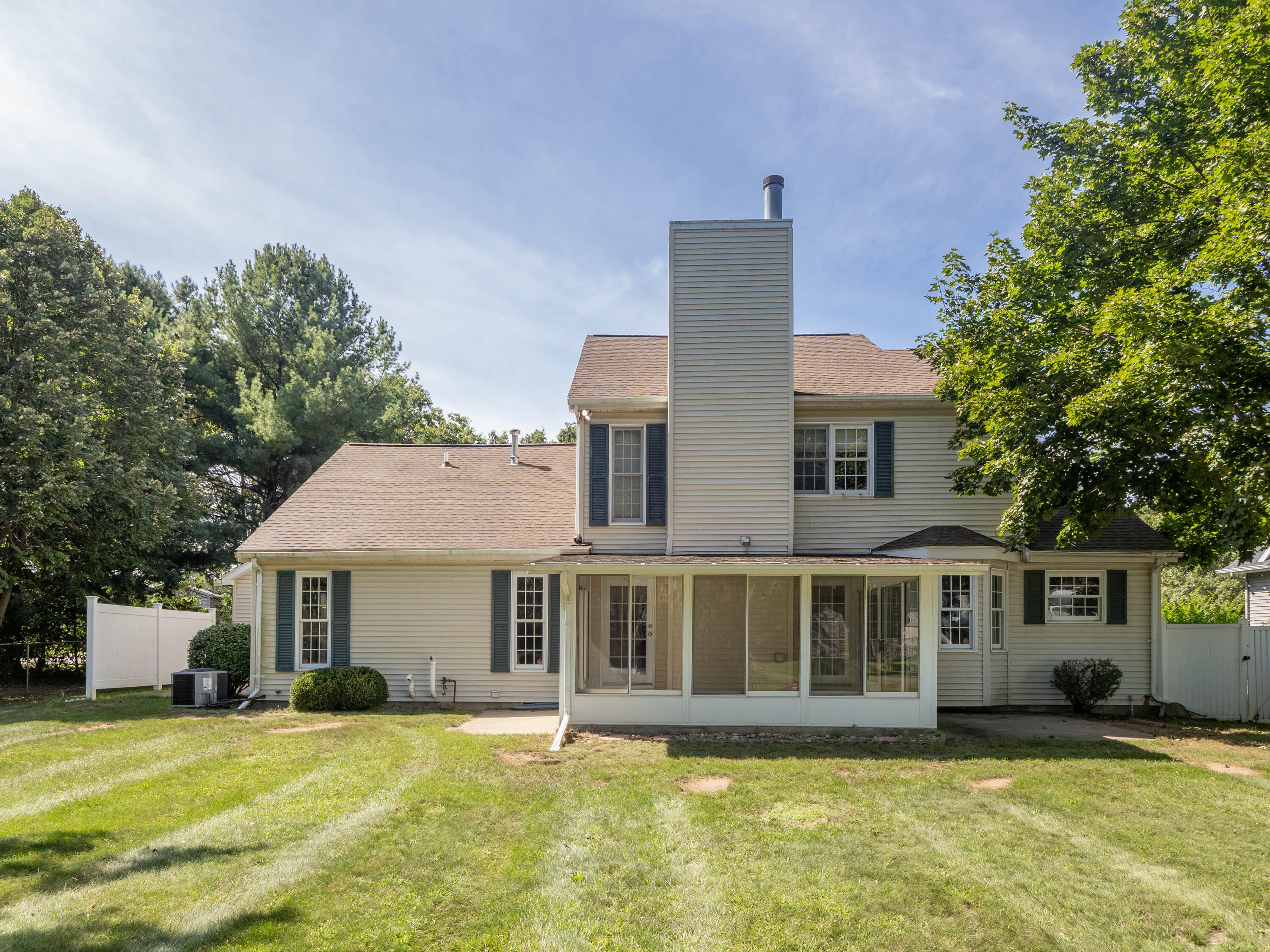 425 Walden Drive