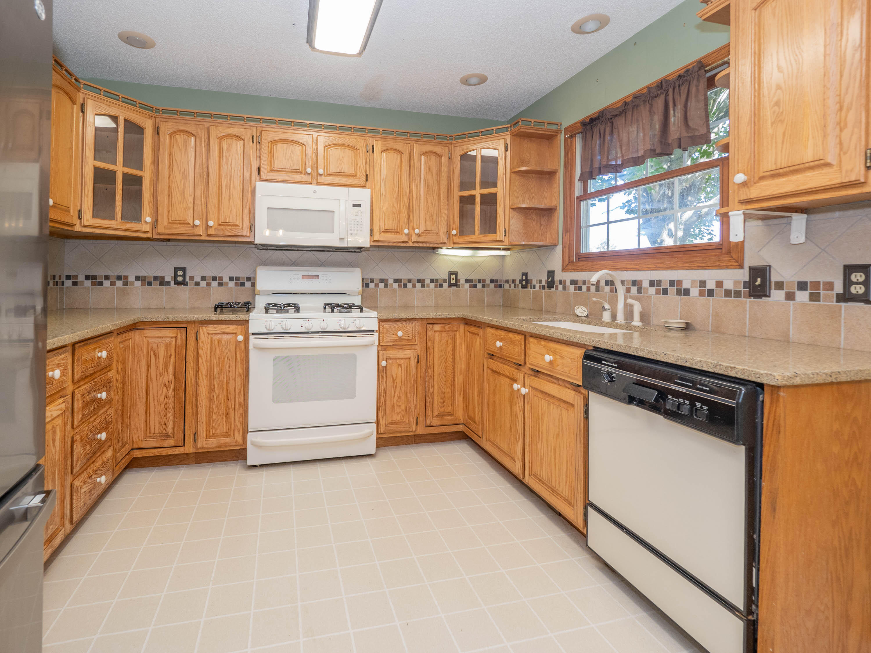 425 Walden Drive