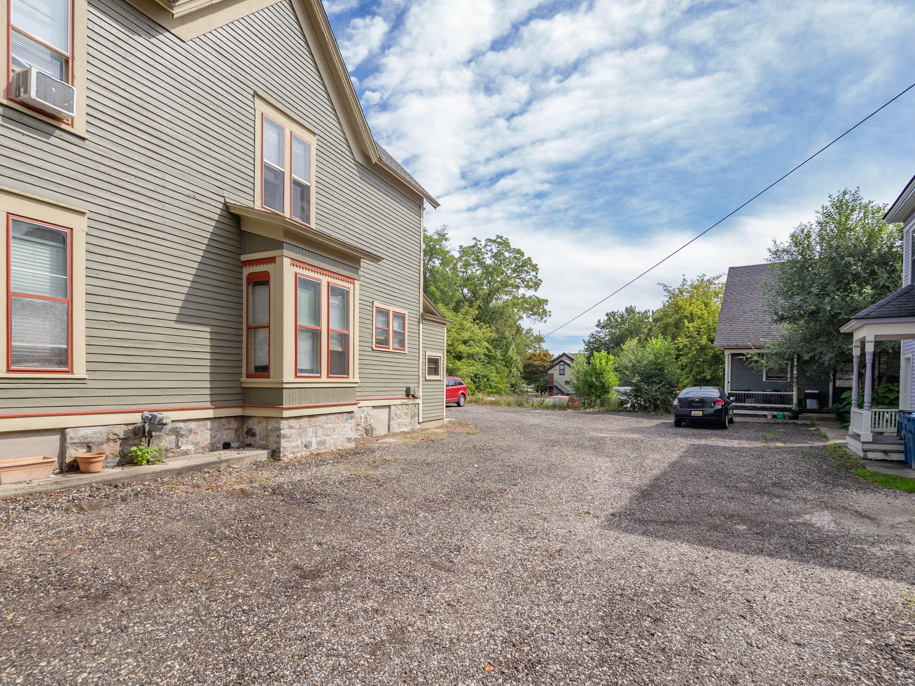 838 W Main Street