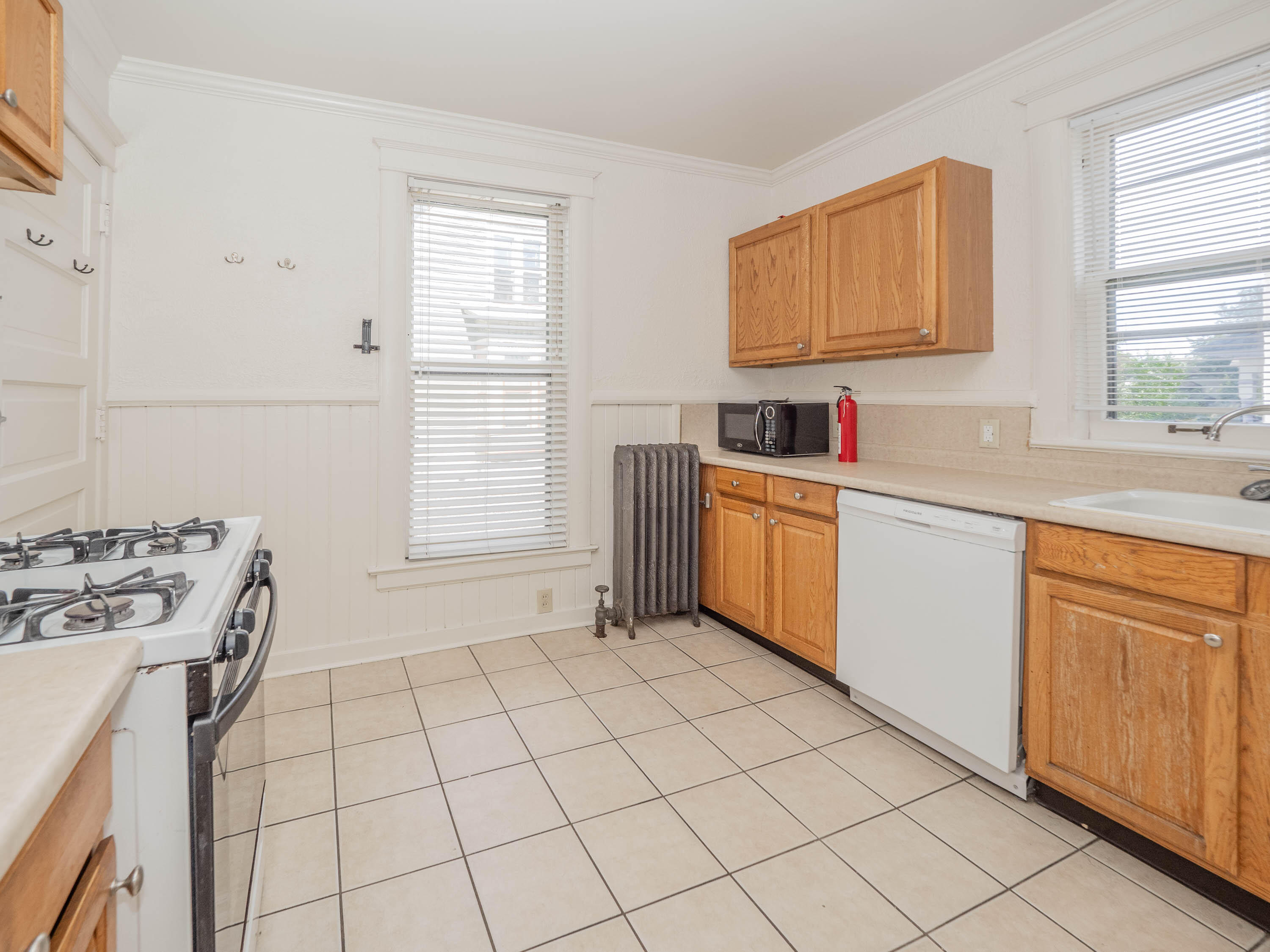 838 W Main Street