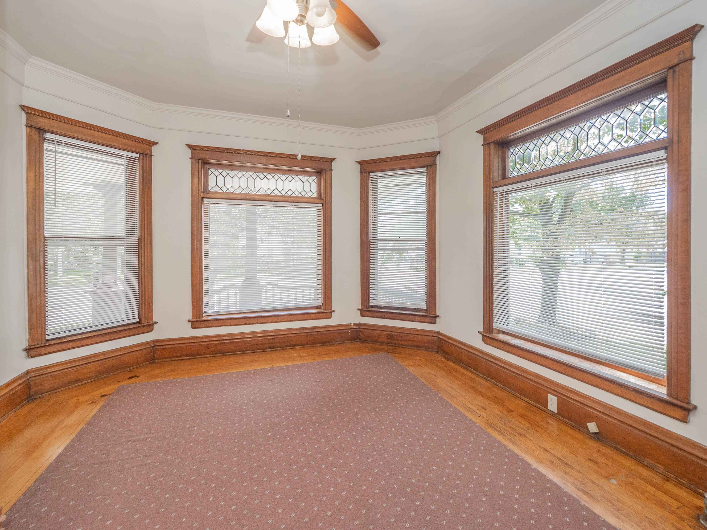838 W Main Street