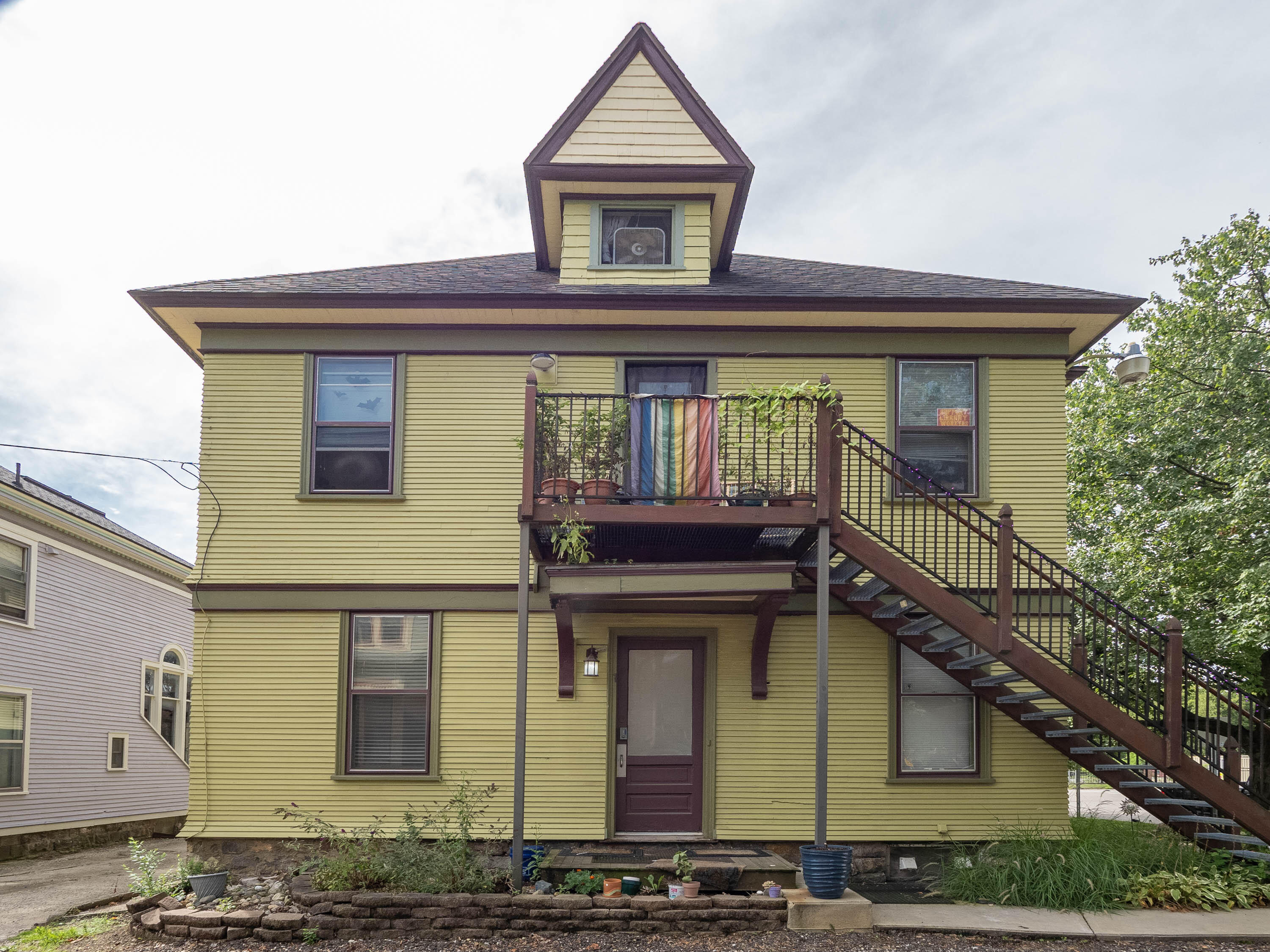 838 W Main Street