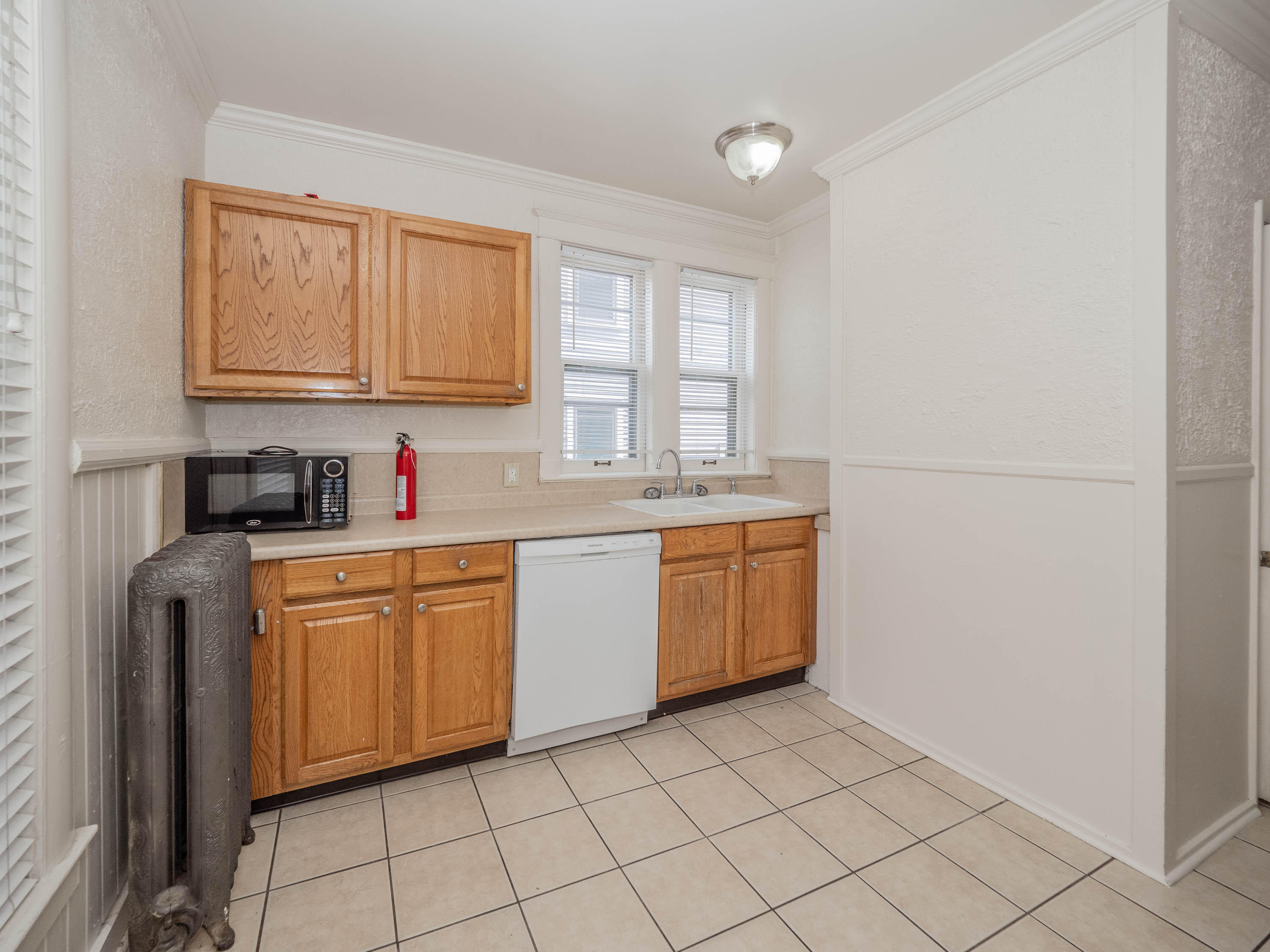 838 W Main Street