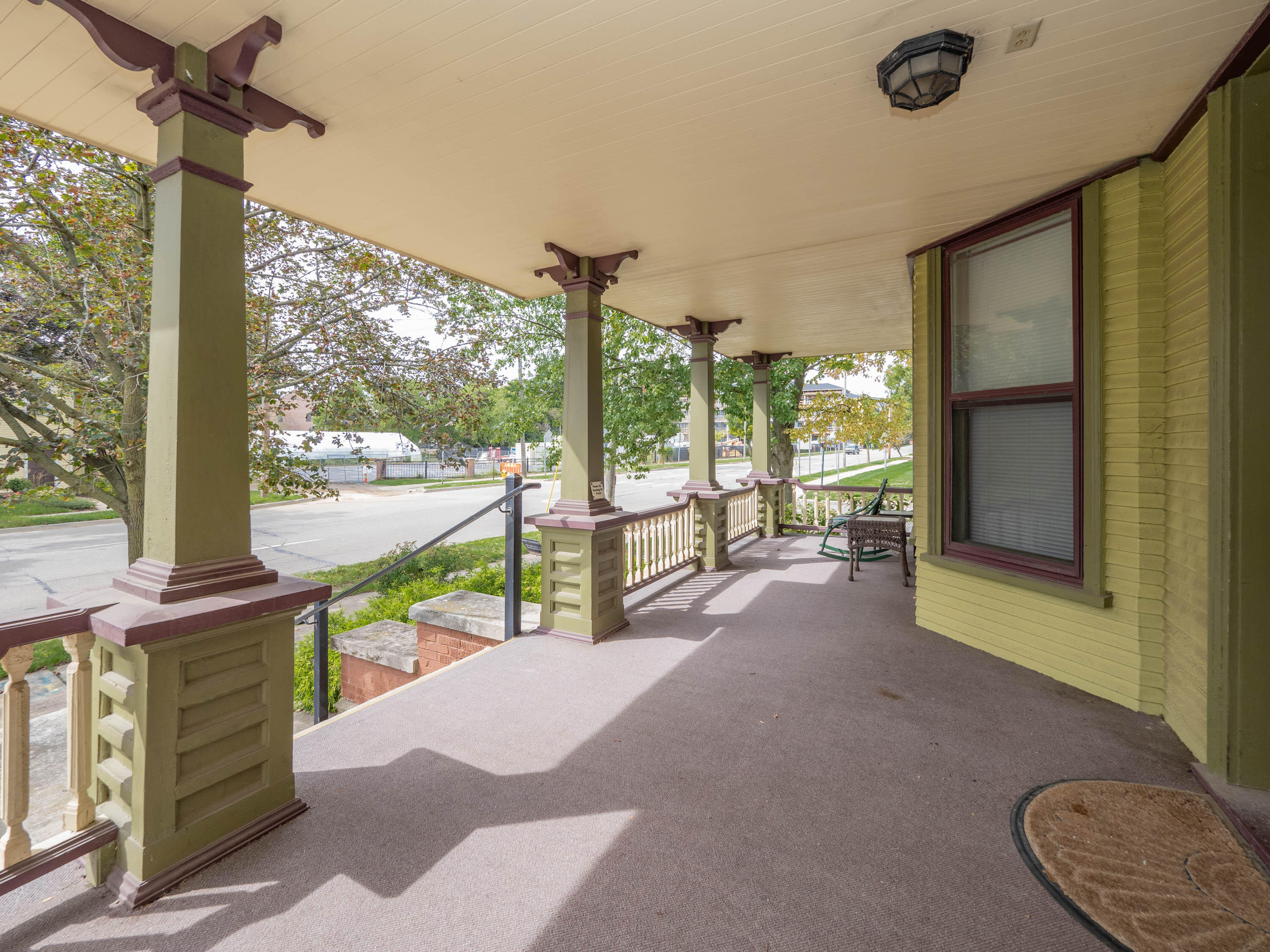 838 W Main Street