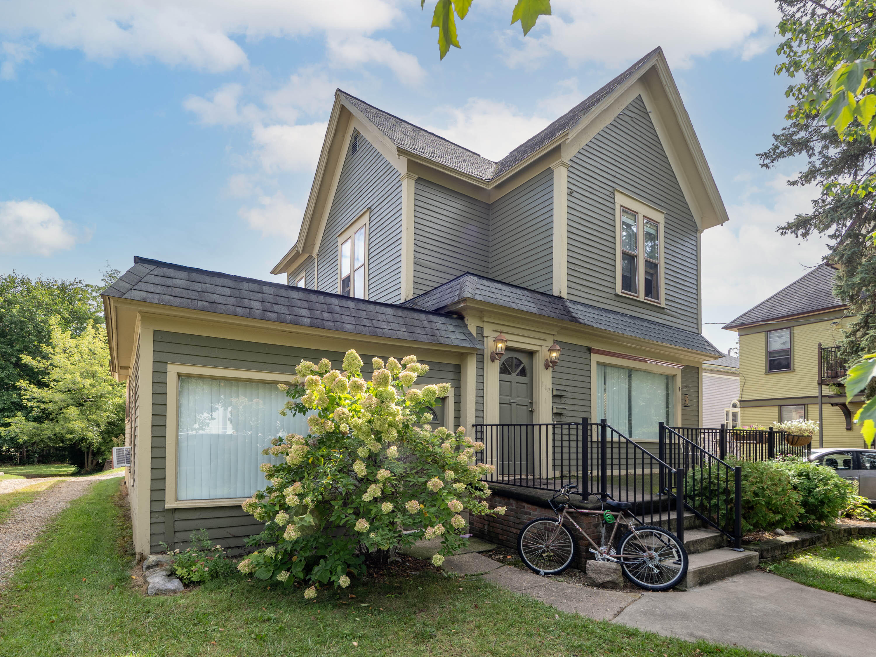 838 W Main Street