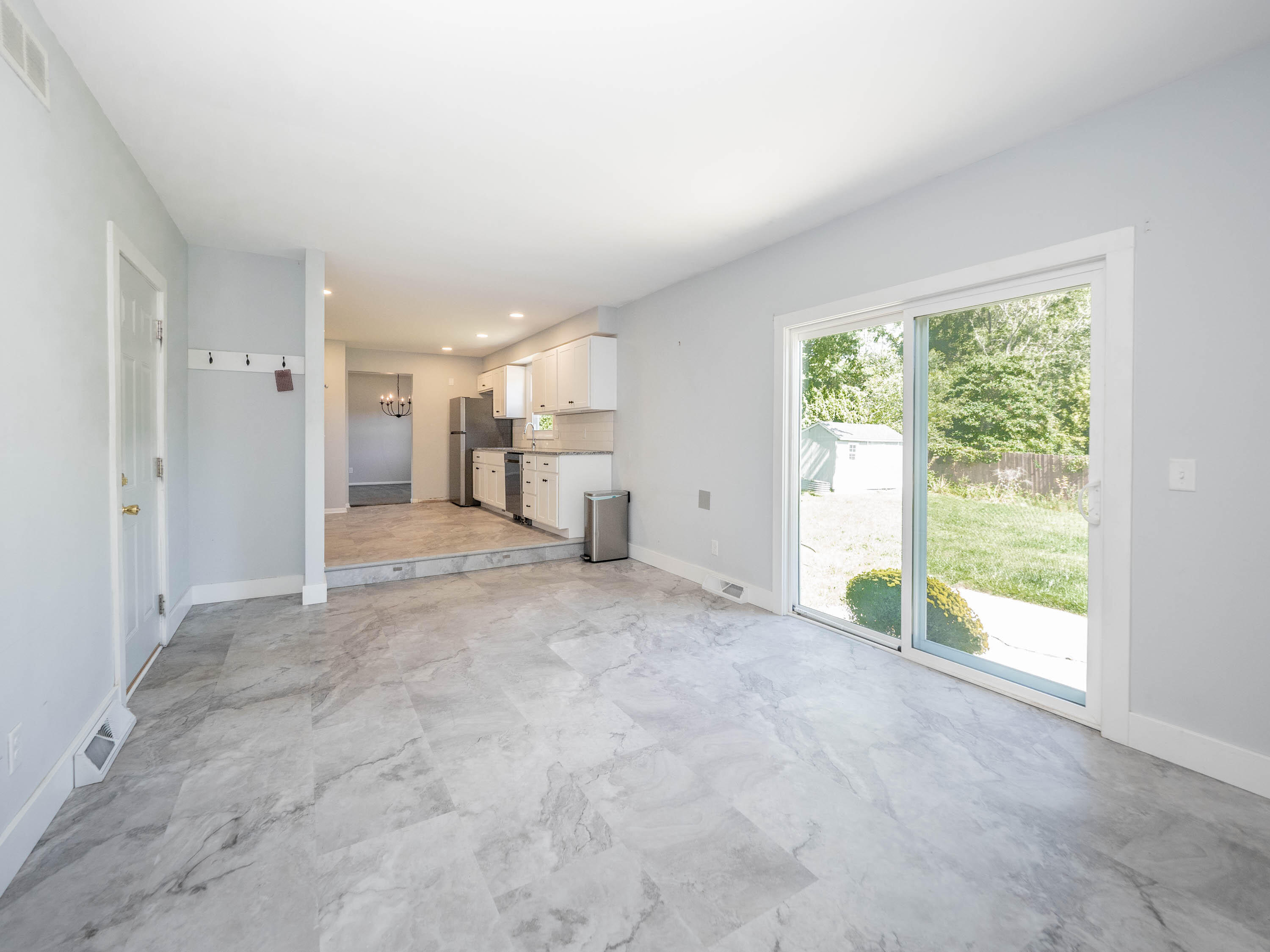 319 Westview Street