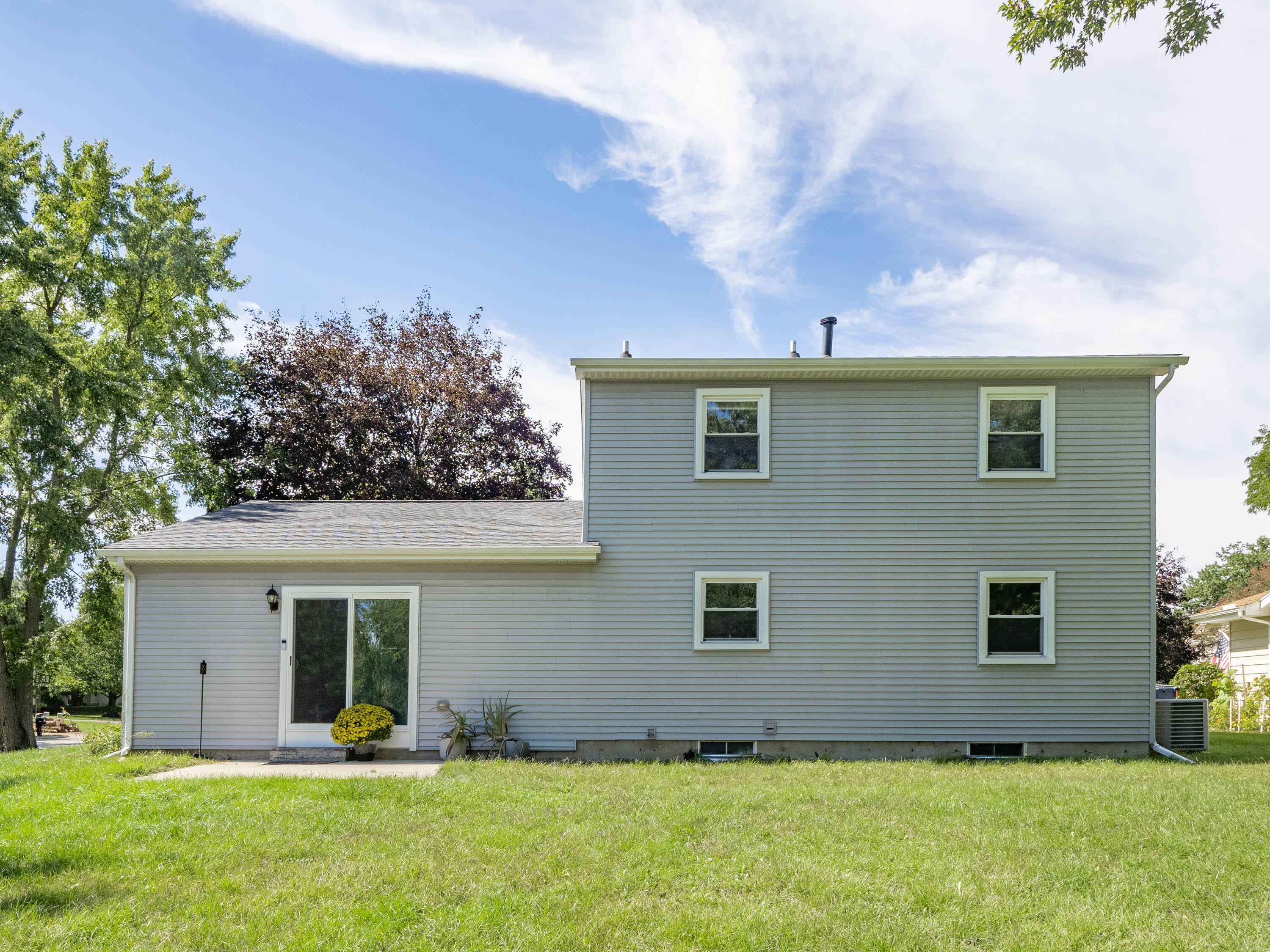 319 Westview Street