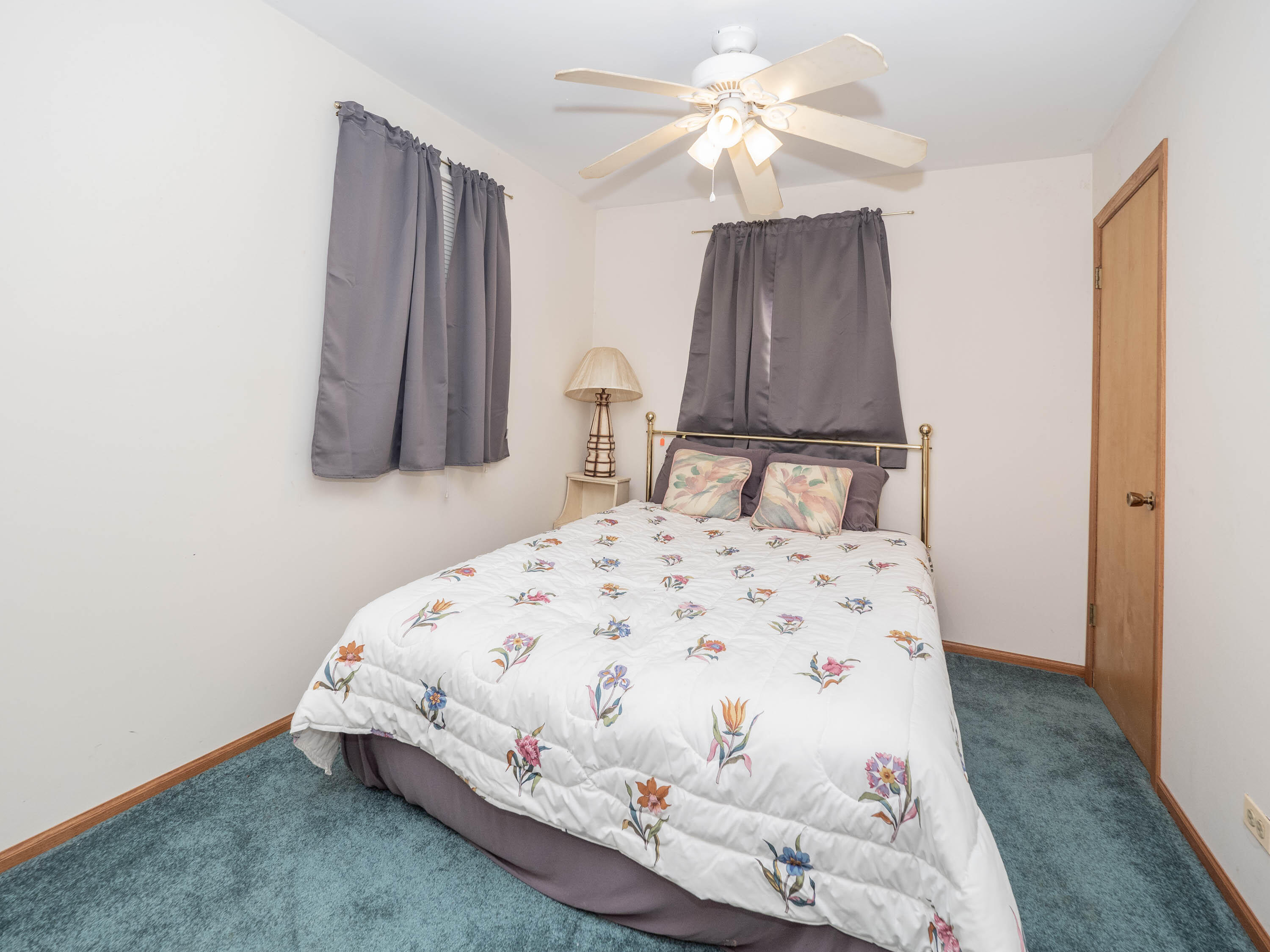4001 Manor Lane