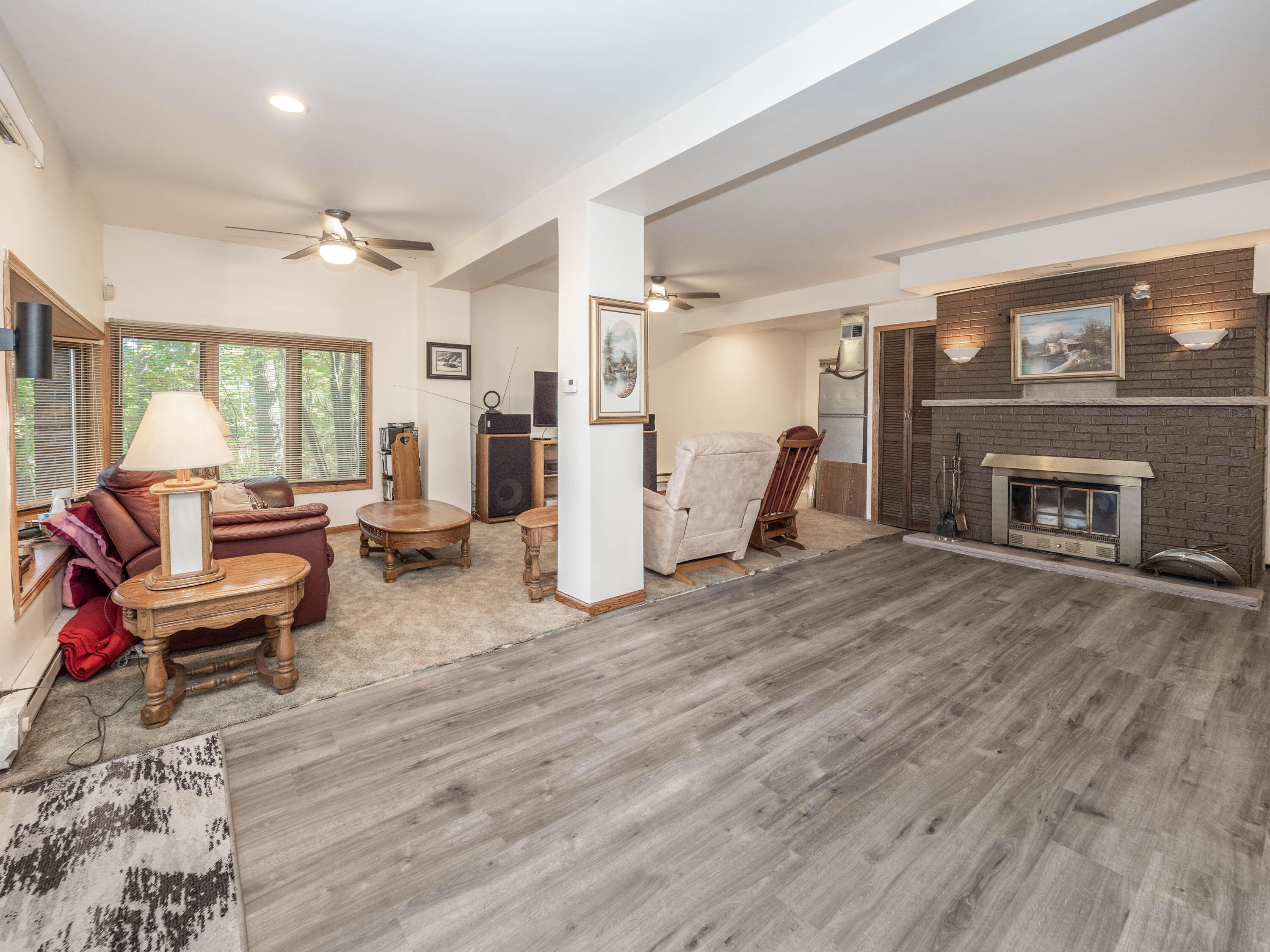 4001 Manor Lane