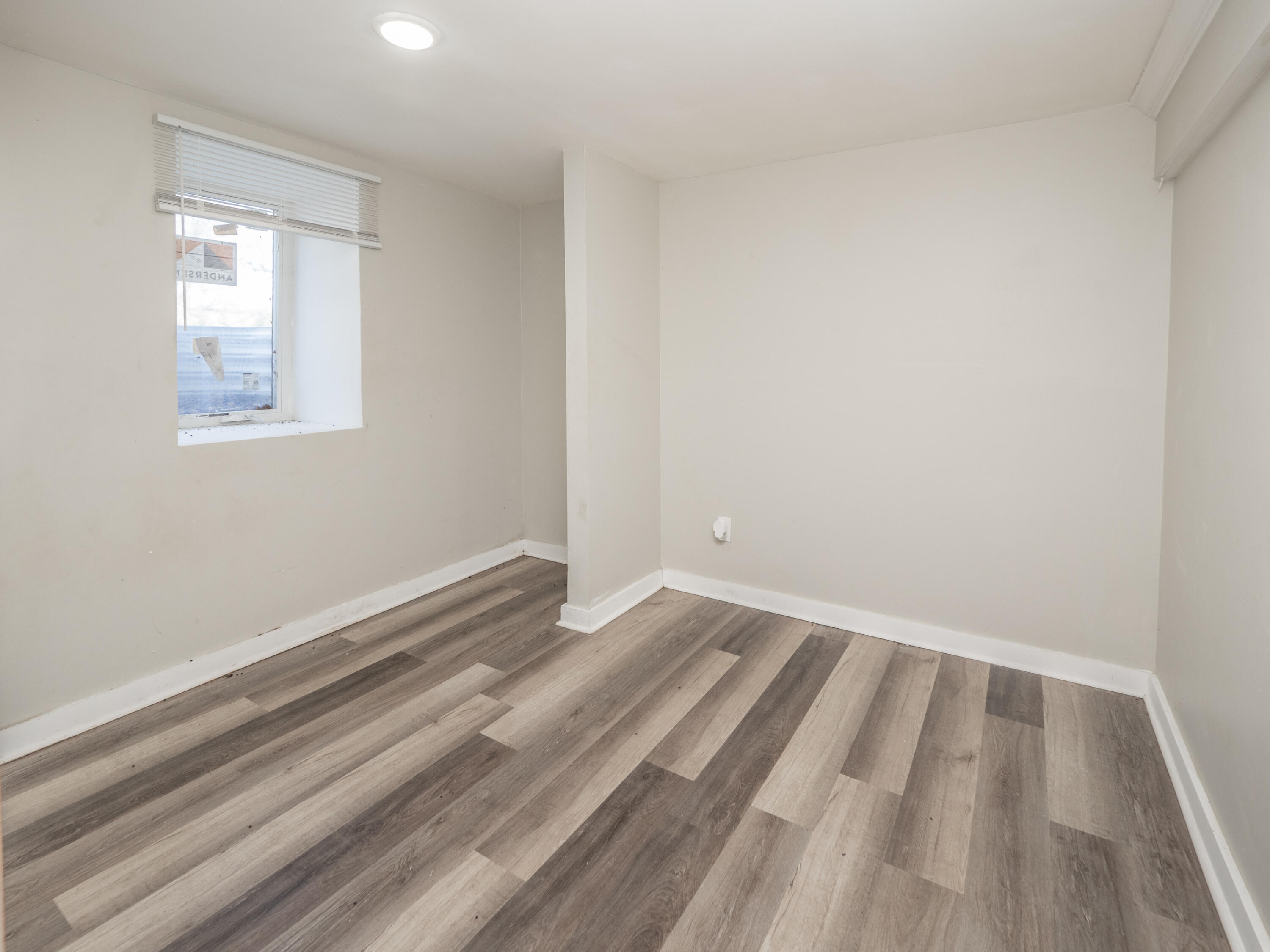 922 S Park Street W