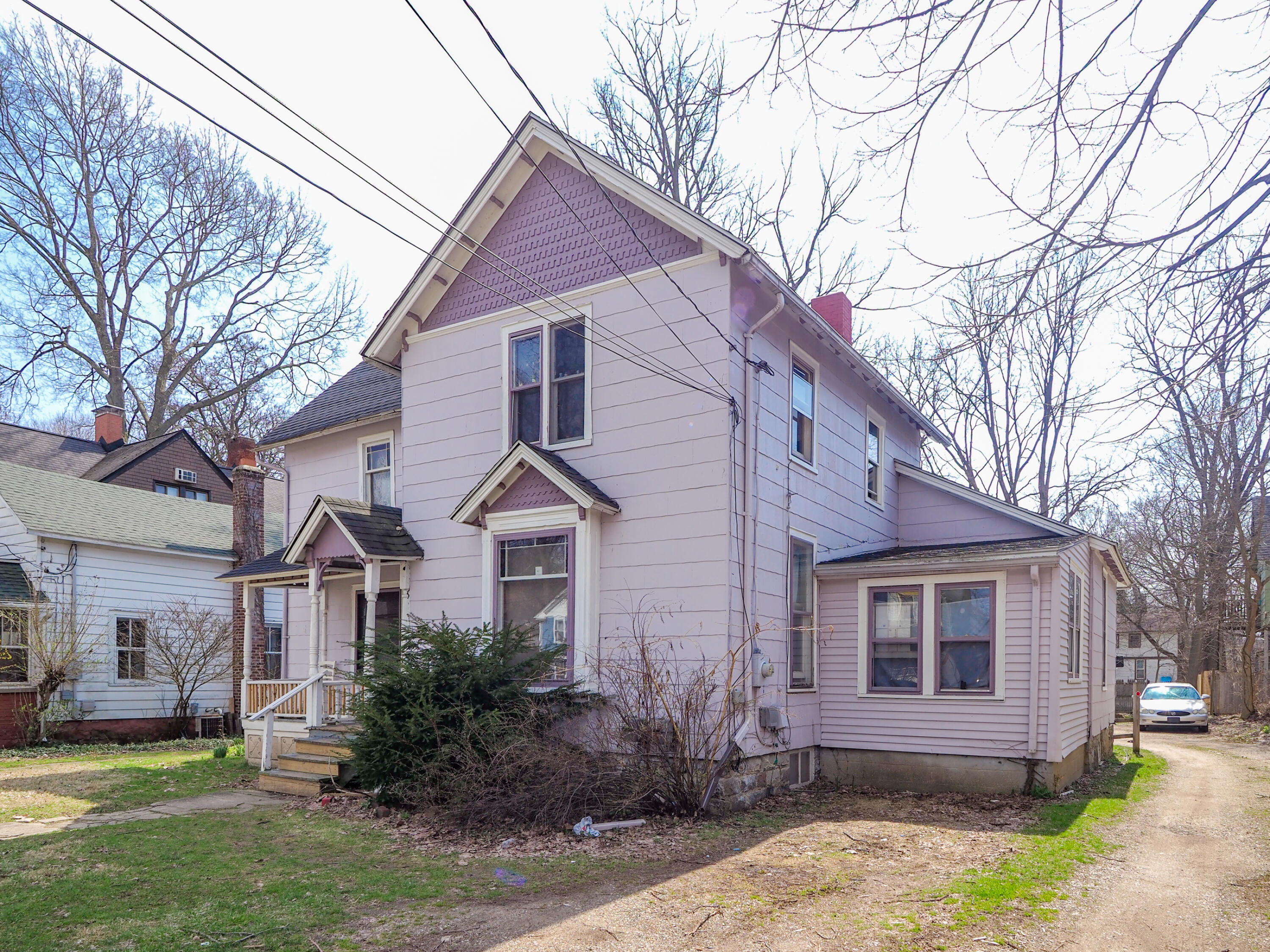 731 Village Street