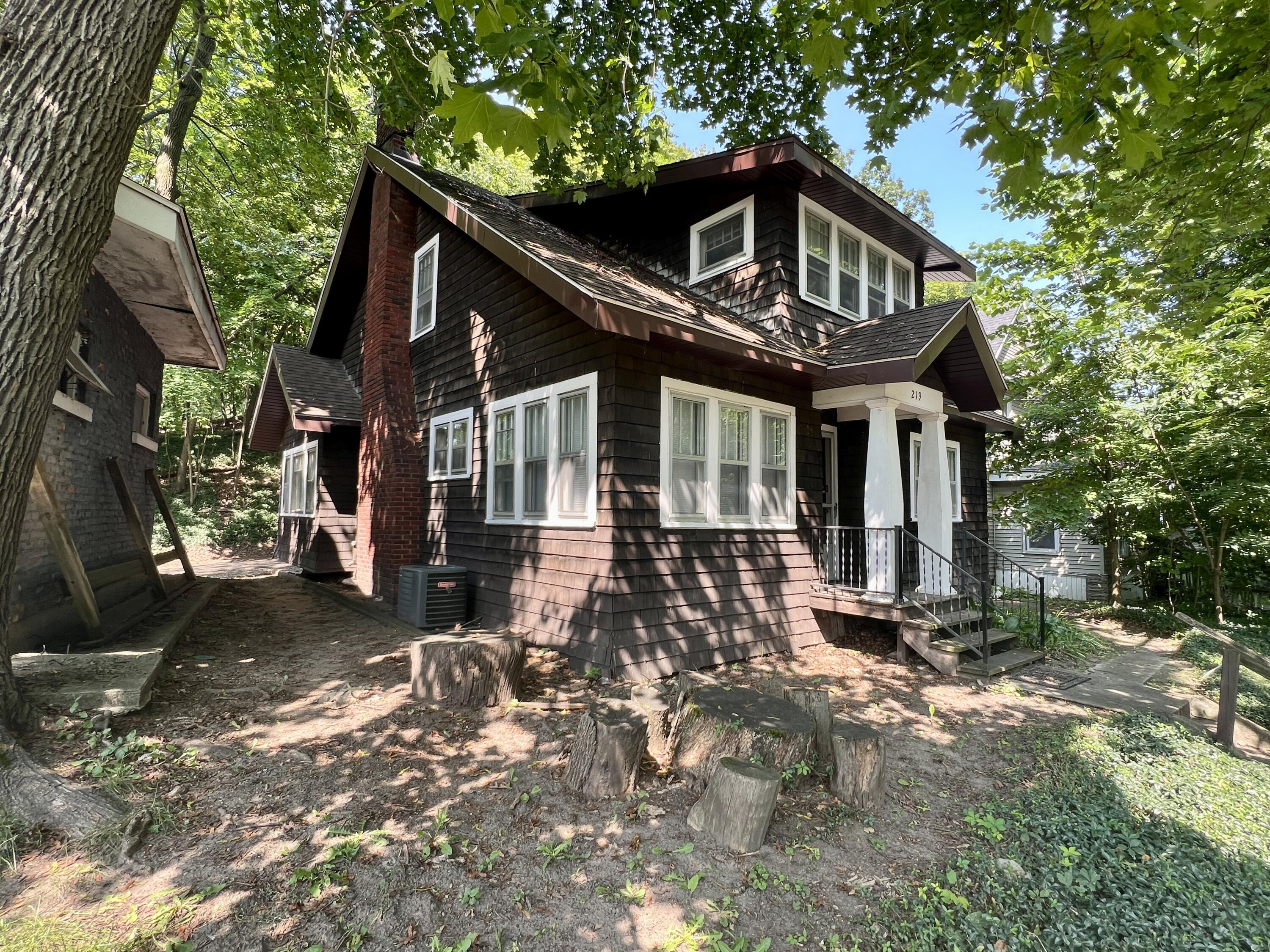 219 Ingleside Terrace