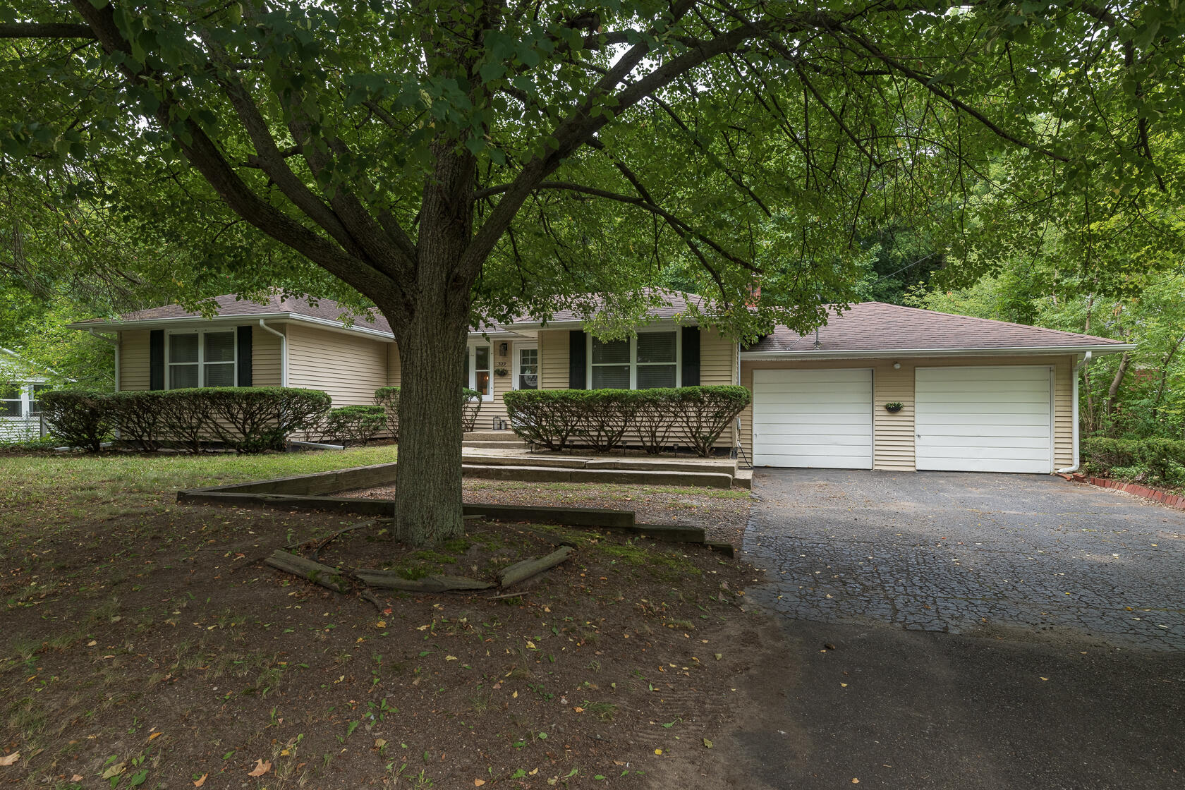 329 N Kendall Avenue