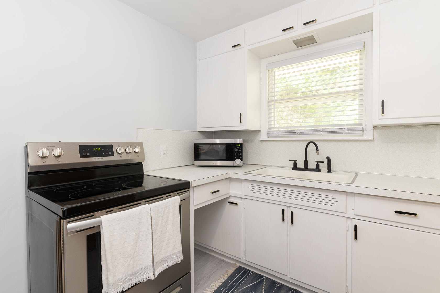 329 N Kendall Avenue