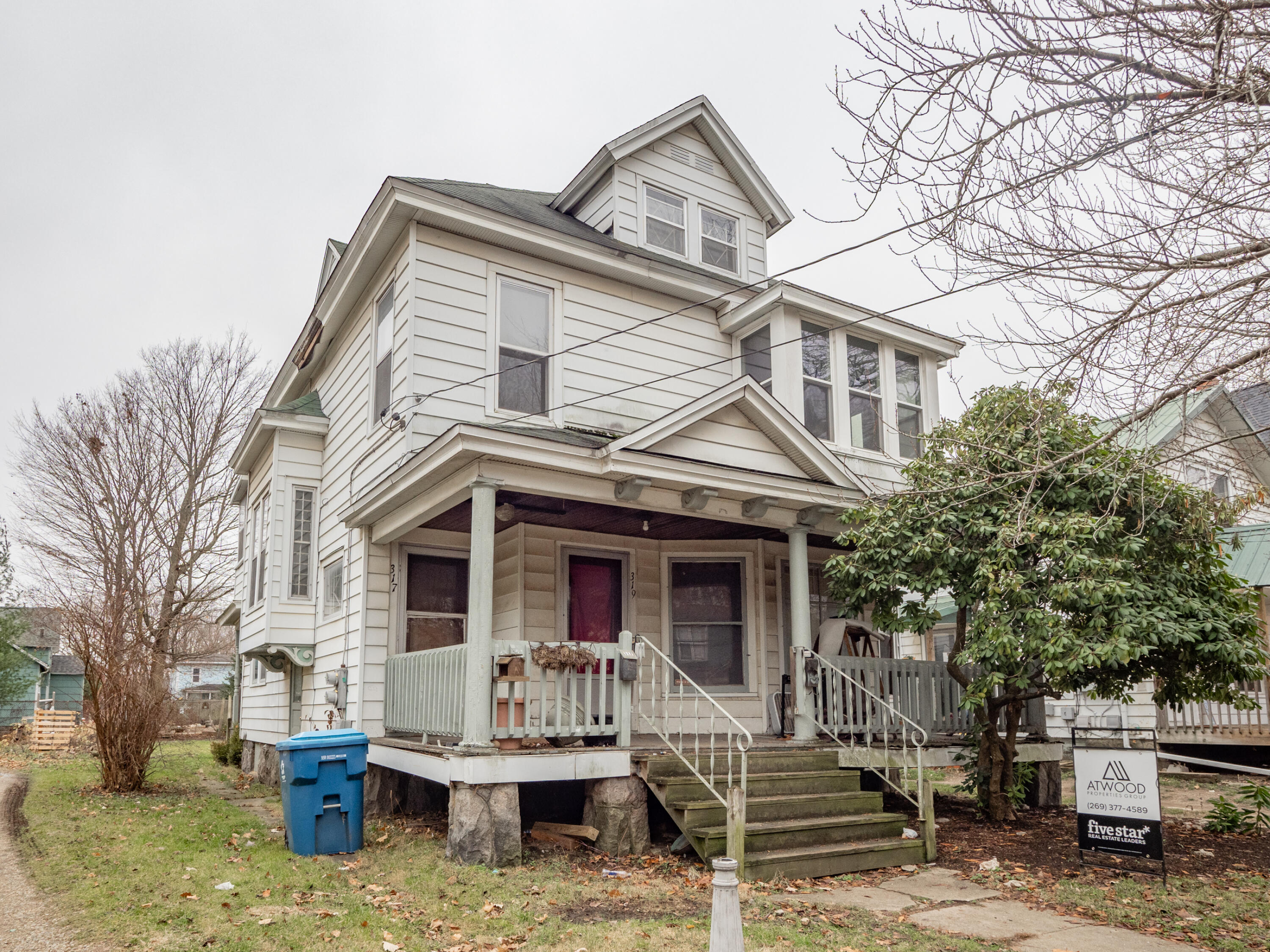 317-319 Burr Oak Street