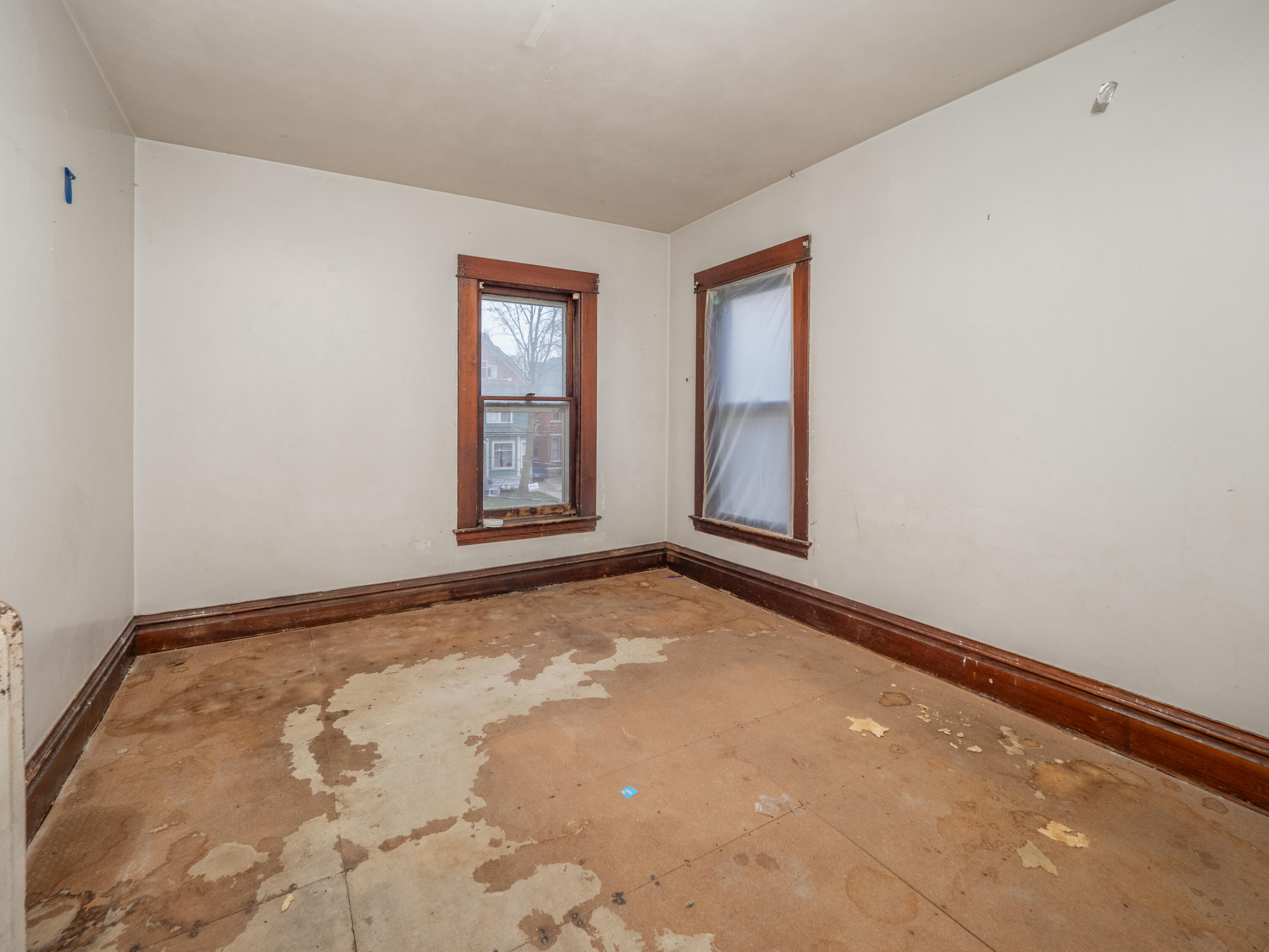 317-319 Burr Oak Street