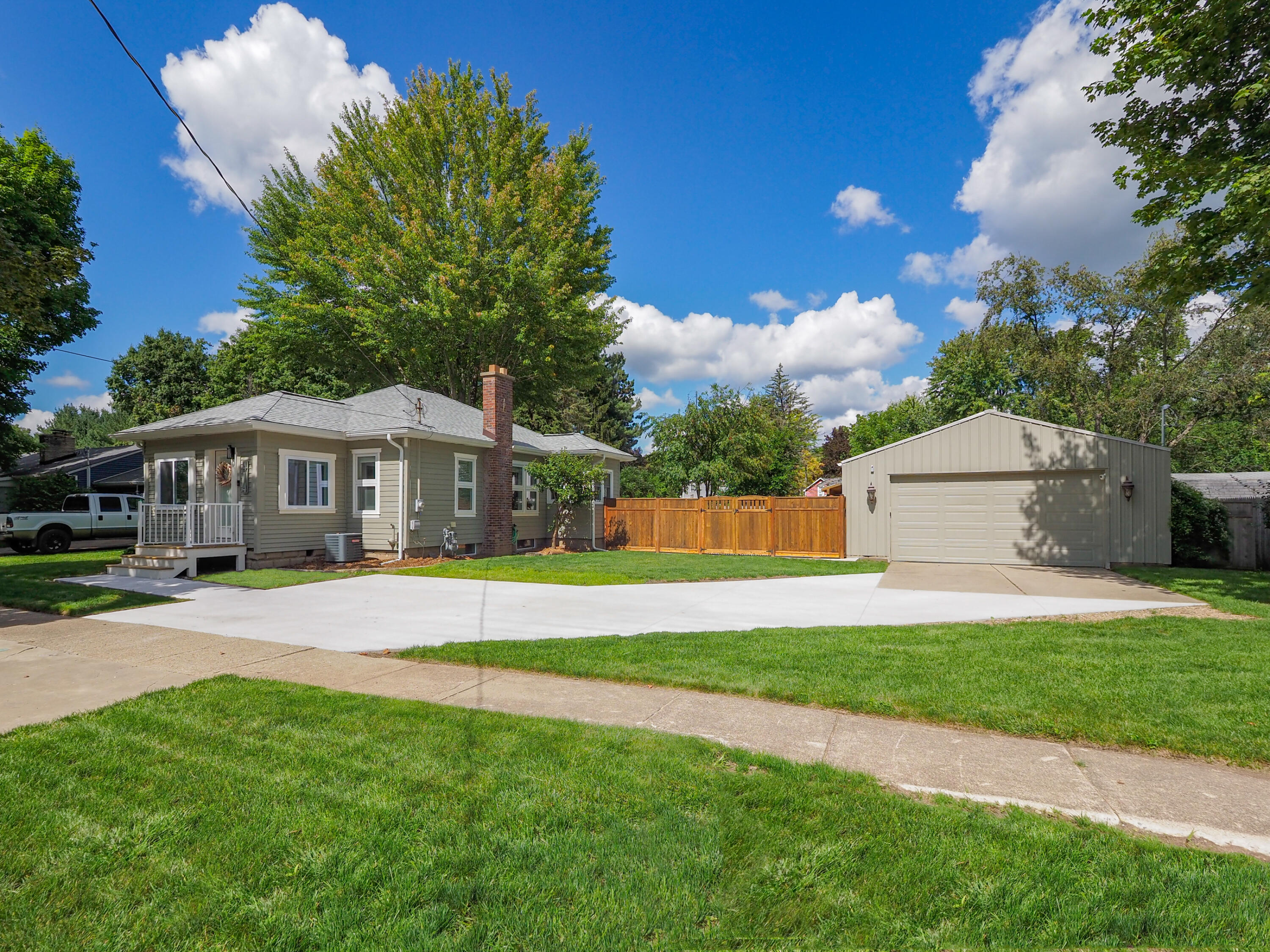 414 W Franklin Street