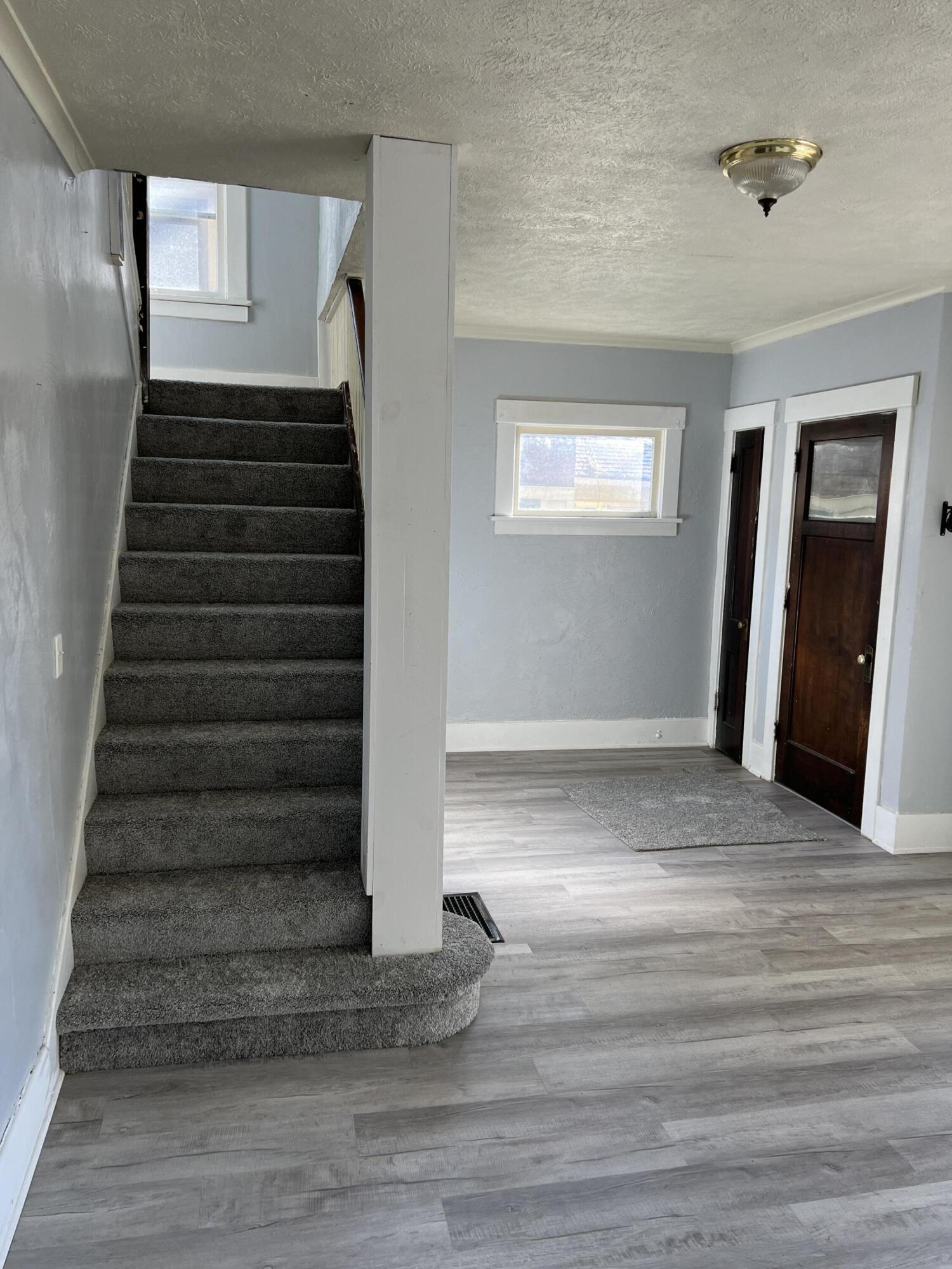 916 Lee Barton Court