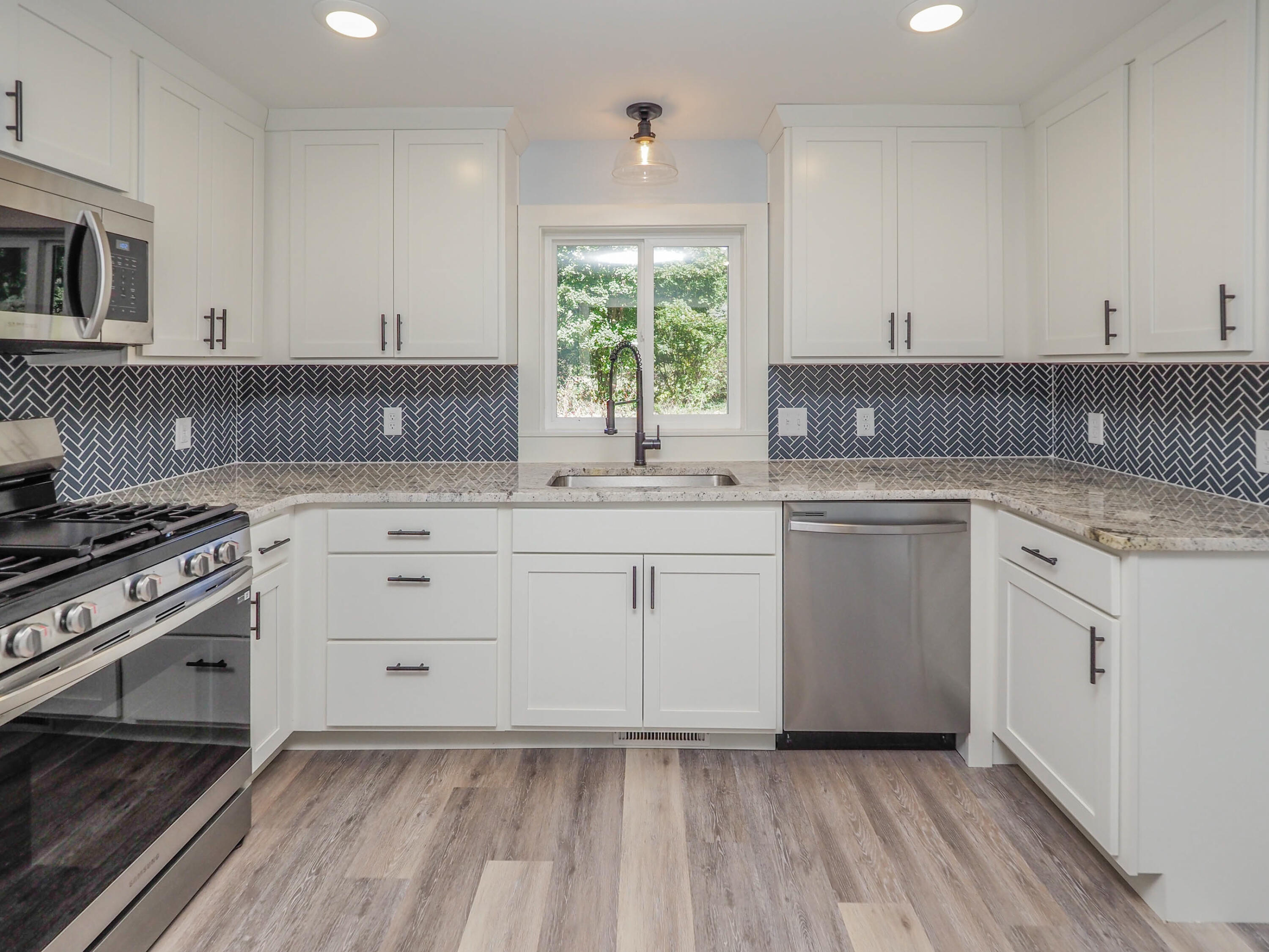 8750 N Riverview Drive