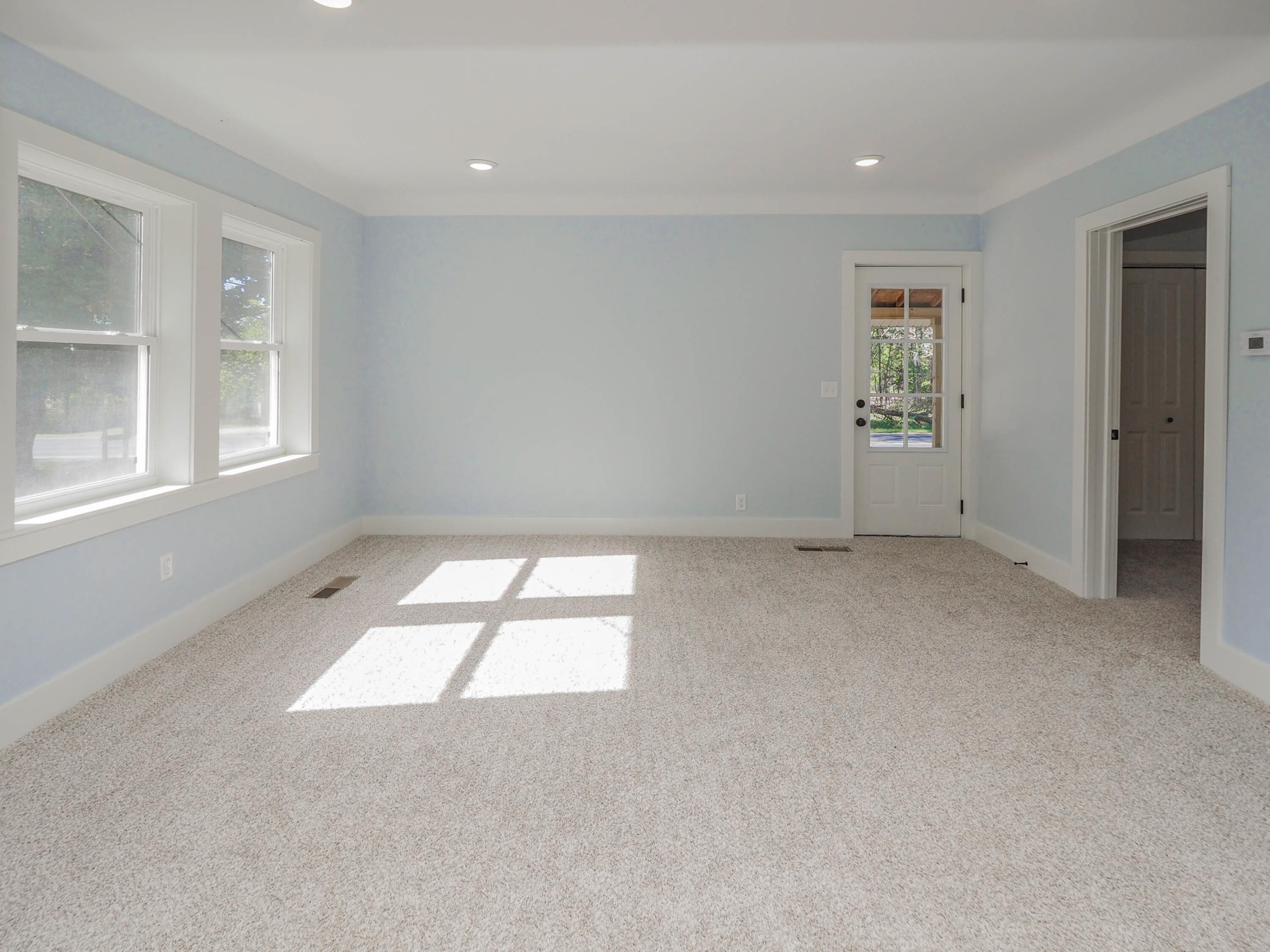 8750 N Riverview Drive