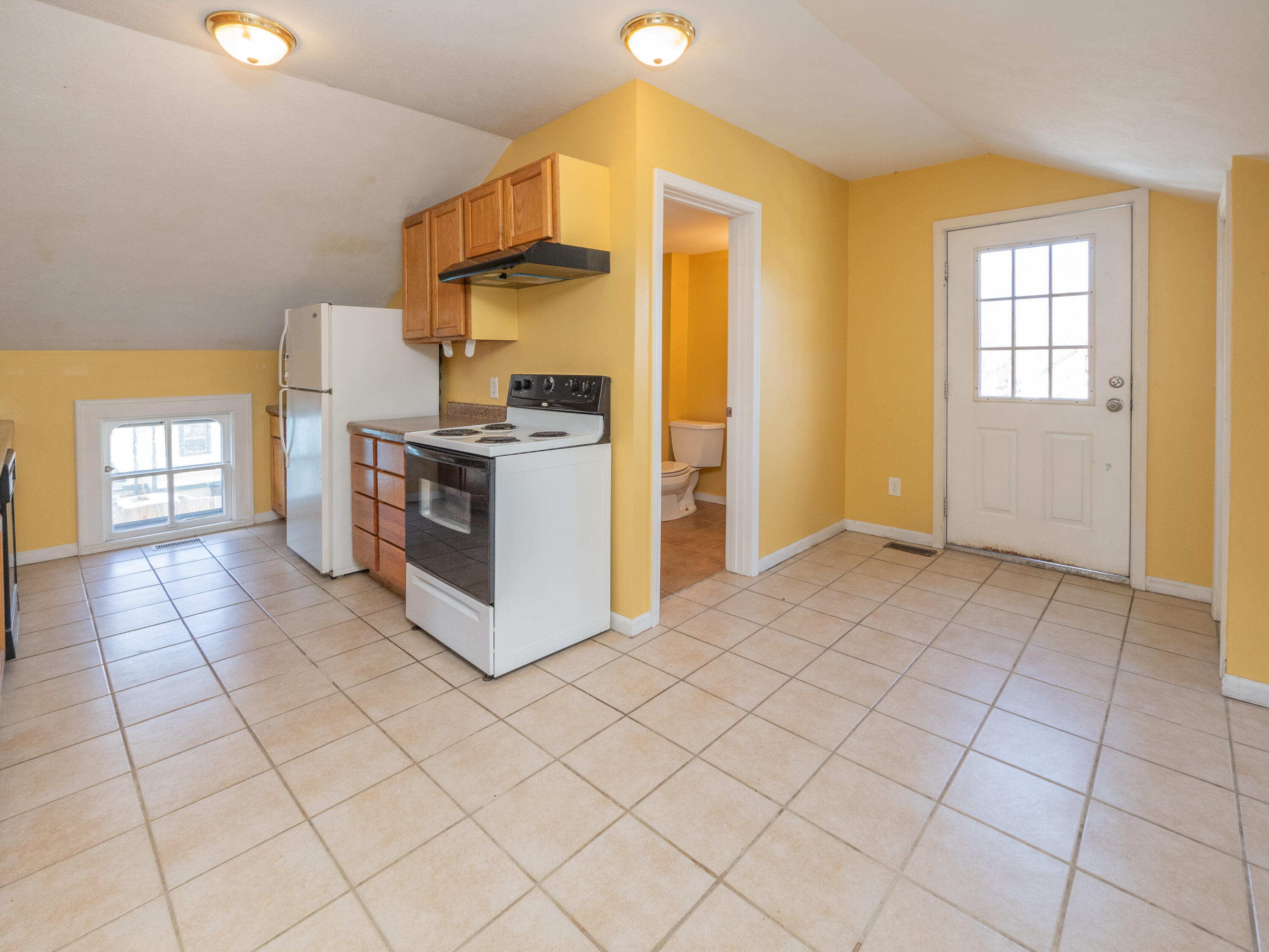 738-740 McCourtie Street