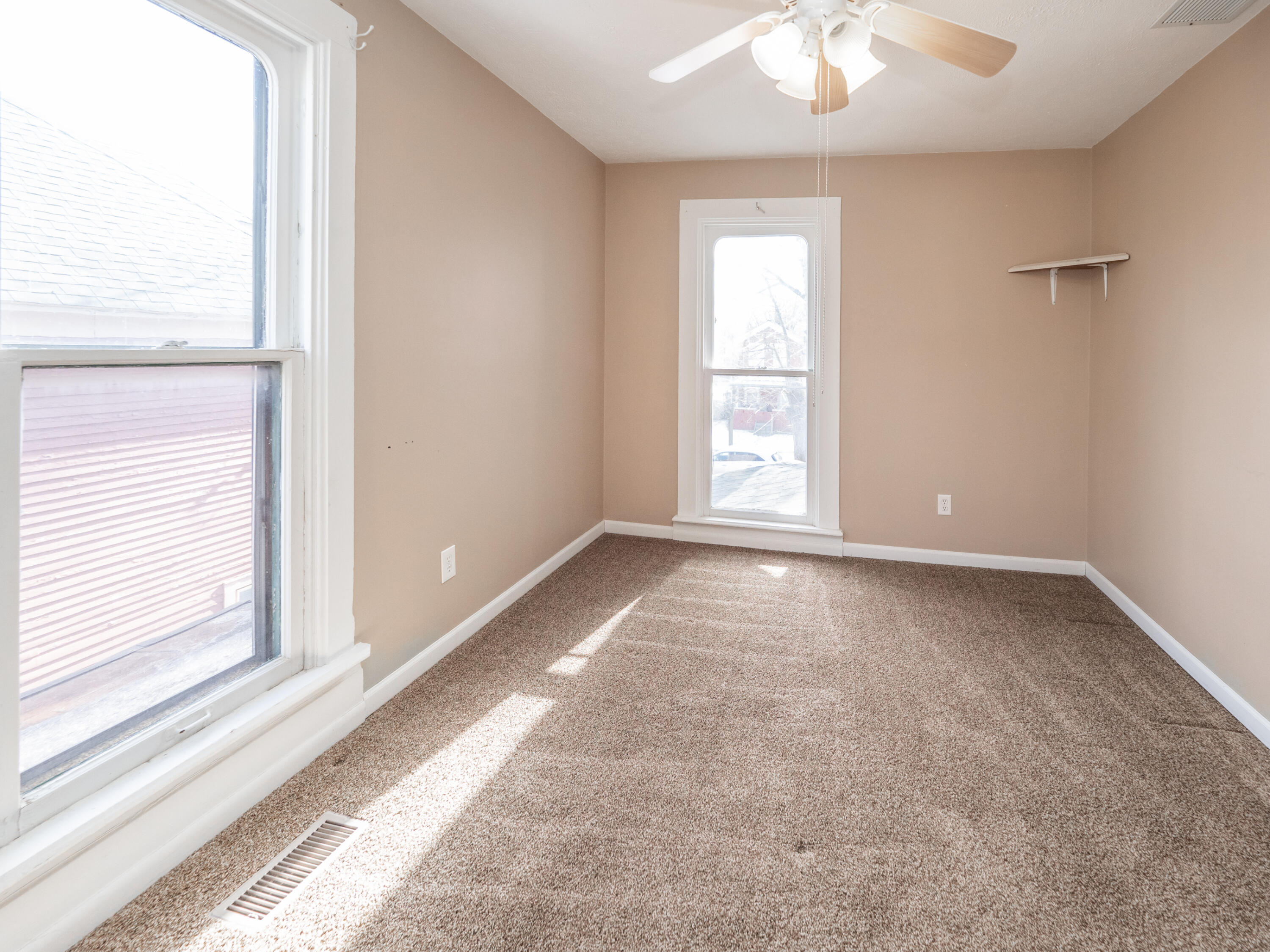 738-740 McCourtie Street