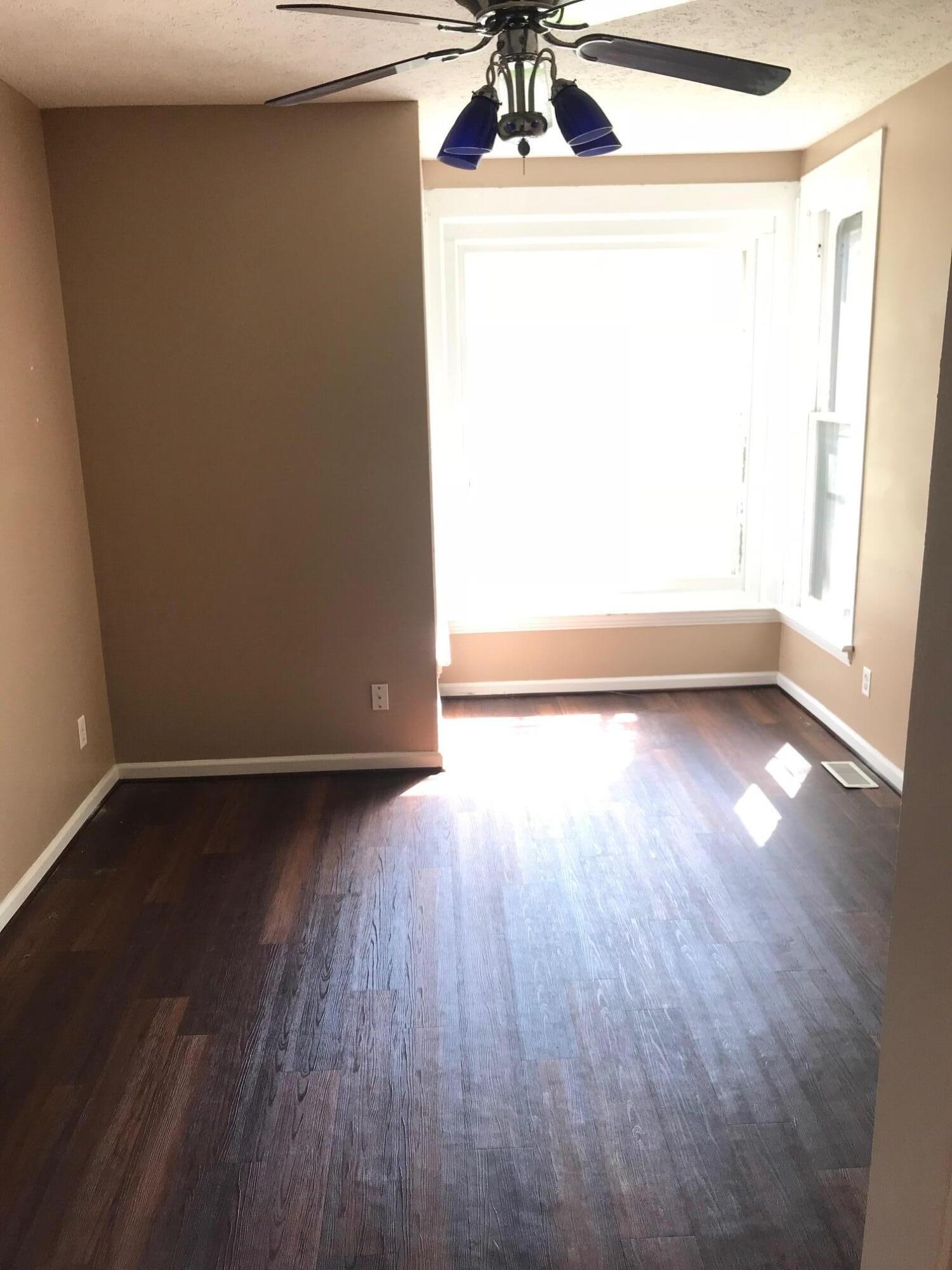 738-740 McCourtie Street