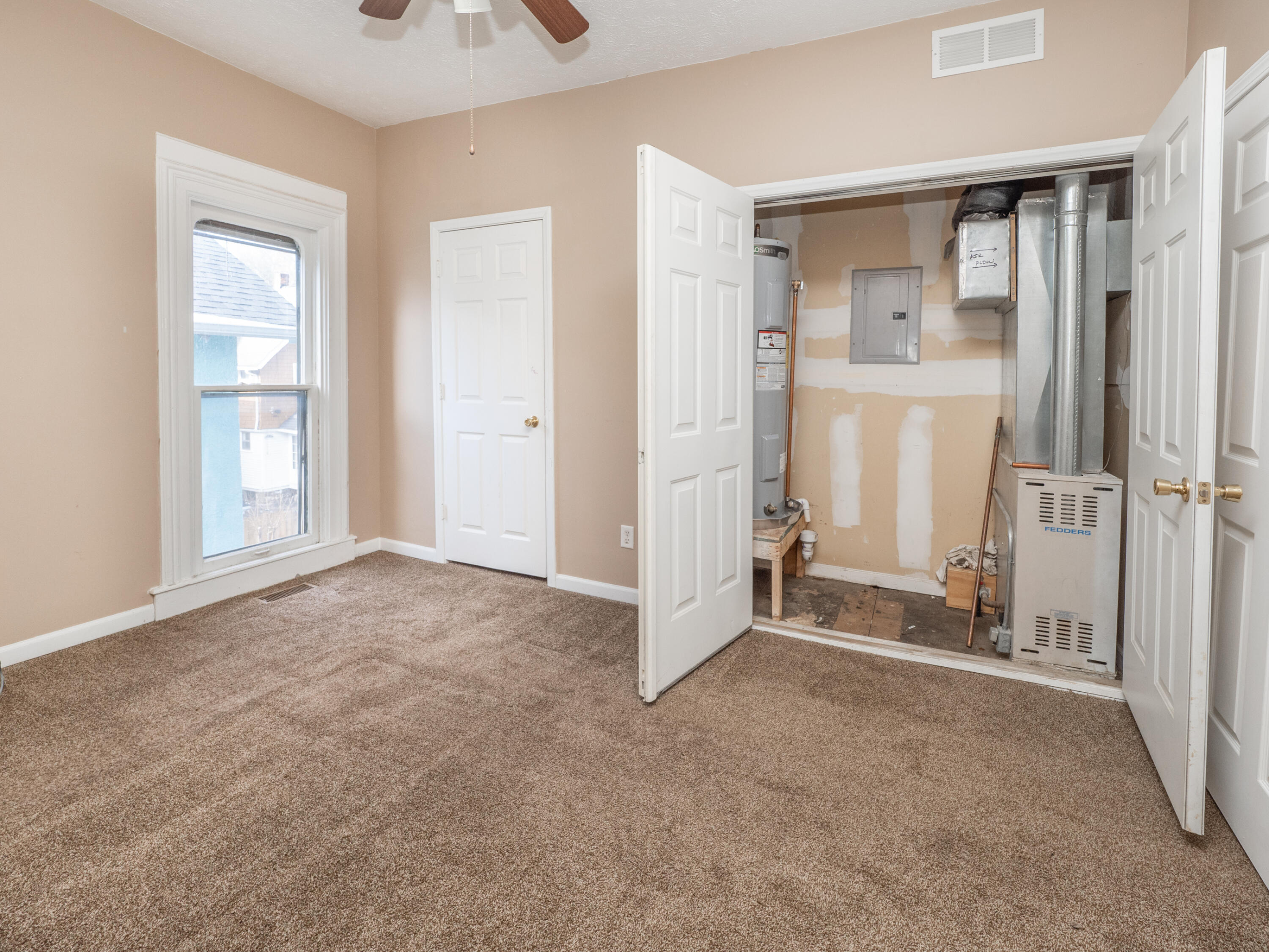 738-740 McCourtie Street