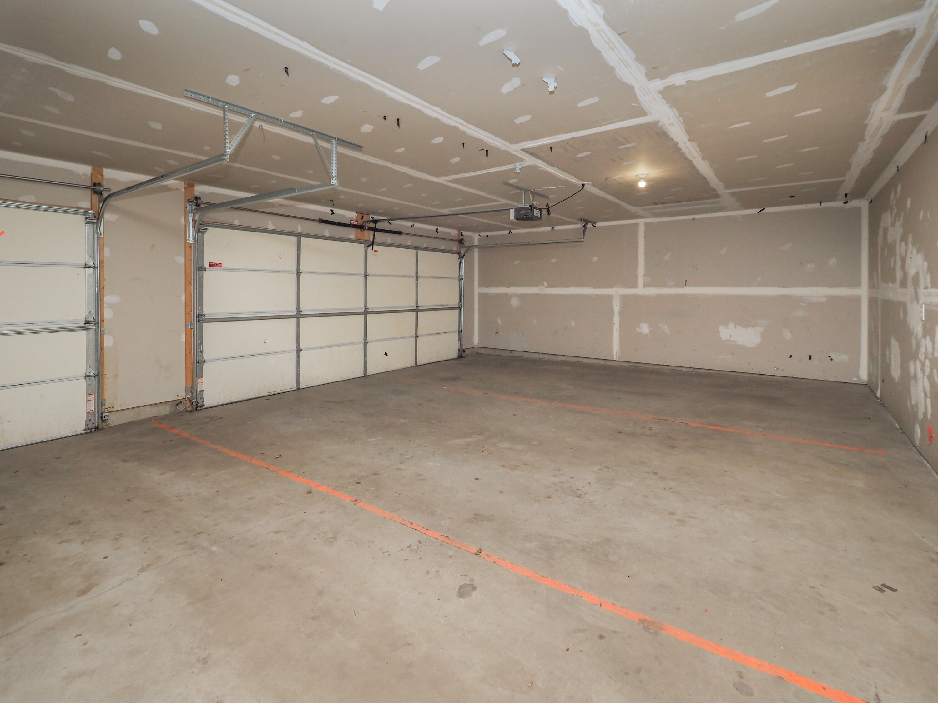 1402-1410 Sutherland Avenue