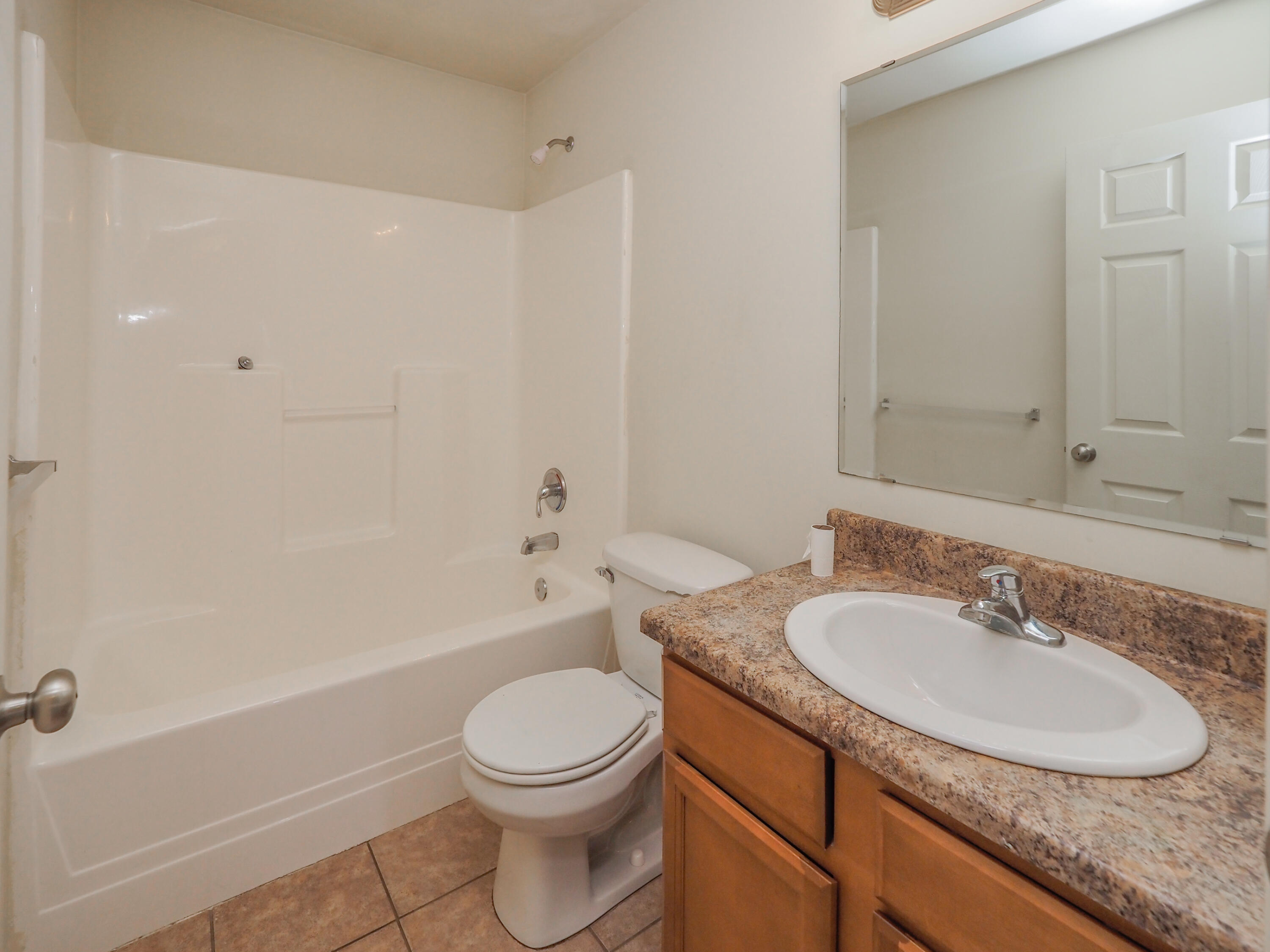 1402-1410 Sutherland Avenue