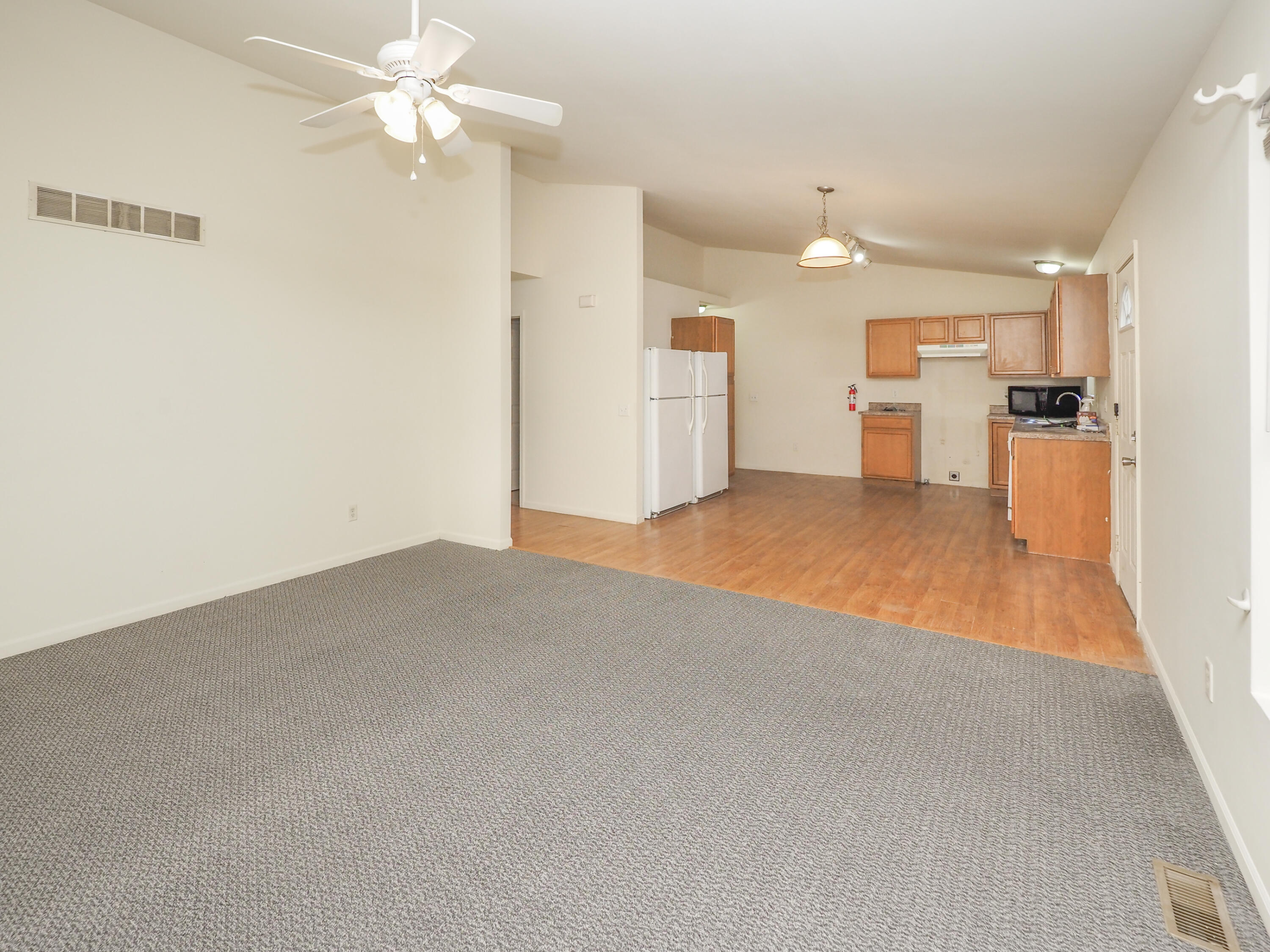 1402-1410 Sutherland Avenue