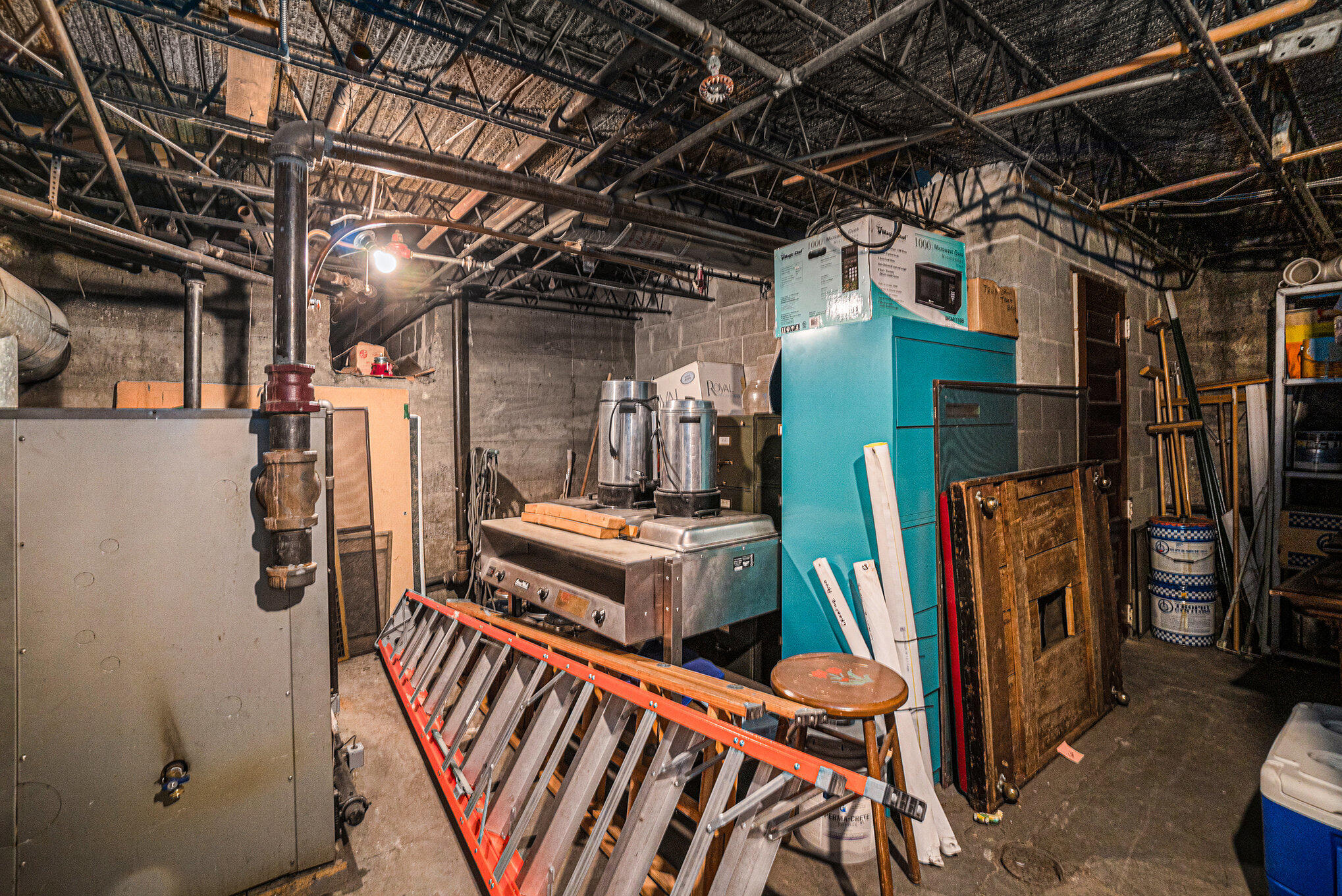 135 E Allegan Street