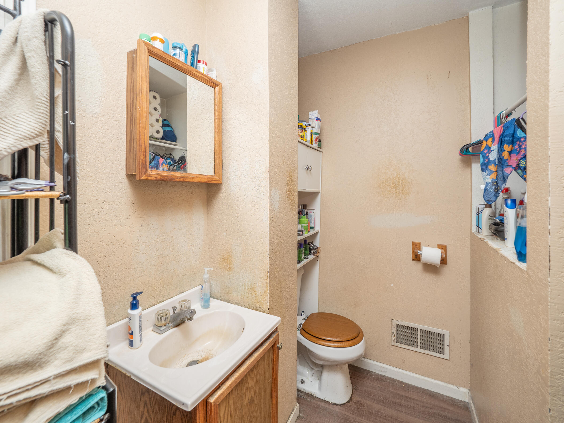 613-615 Davis Street